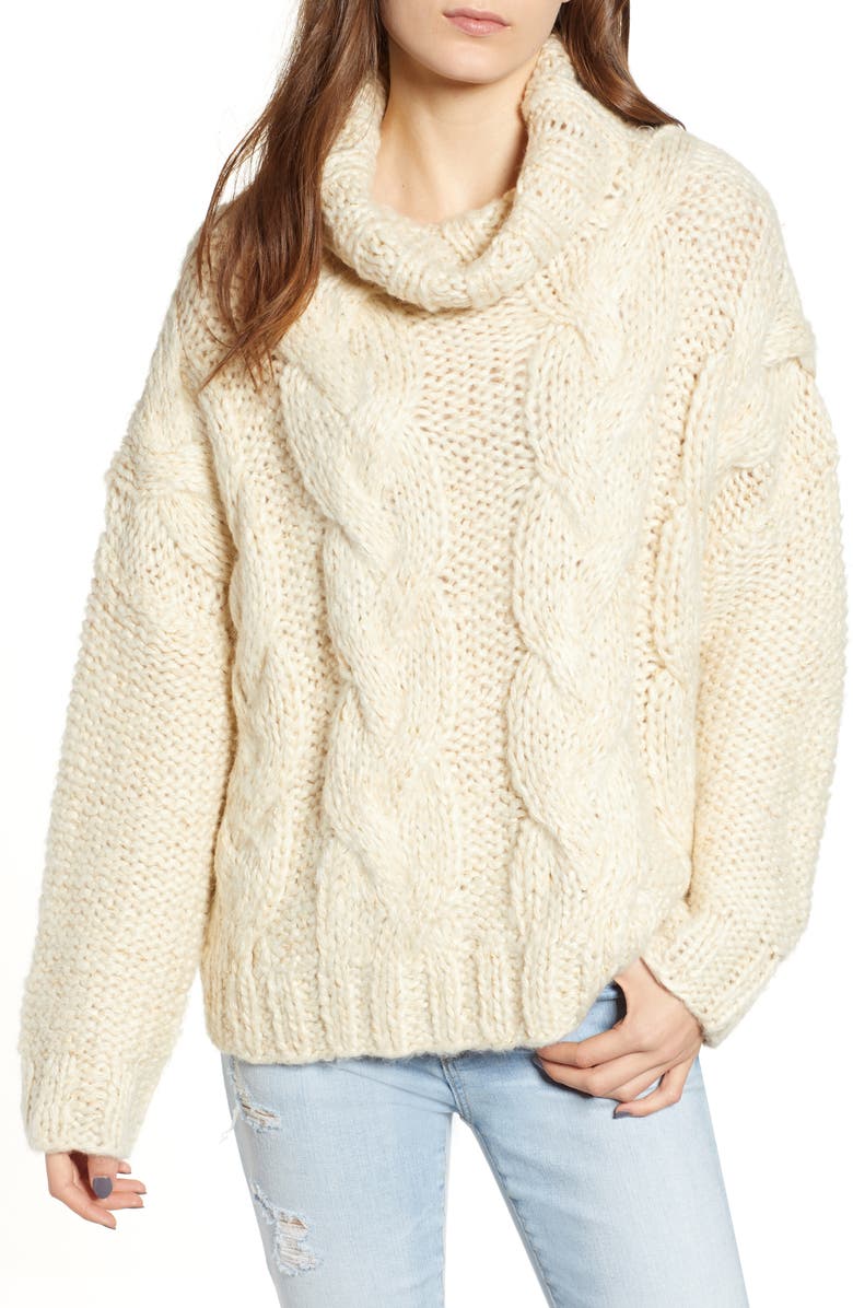 Moon River CABLE KNIT TURTLENECK SWEATER