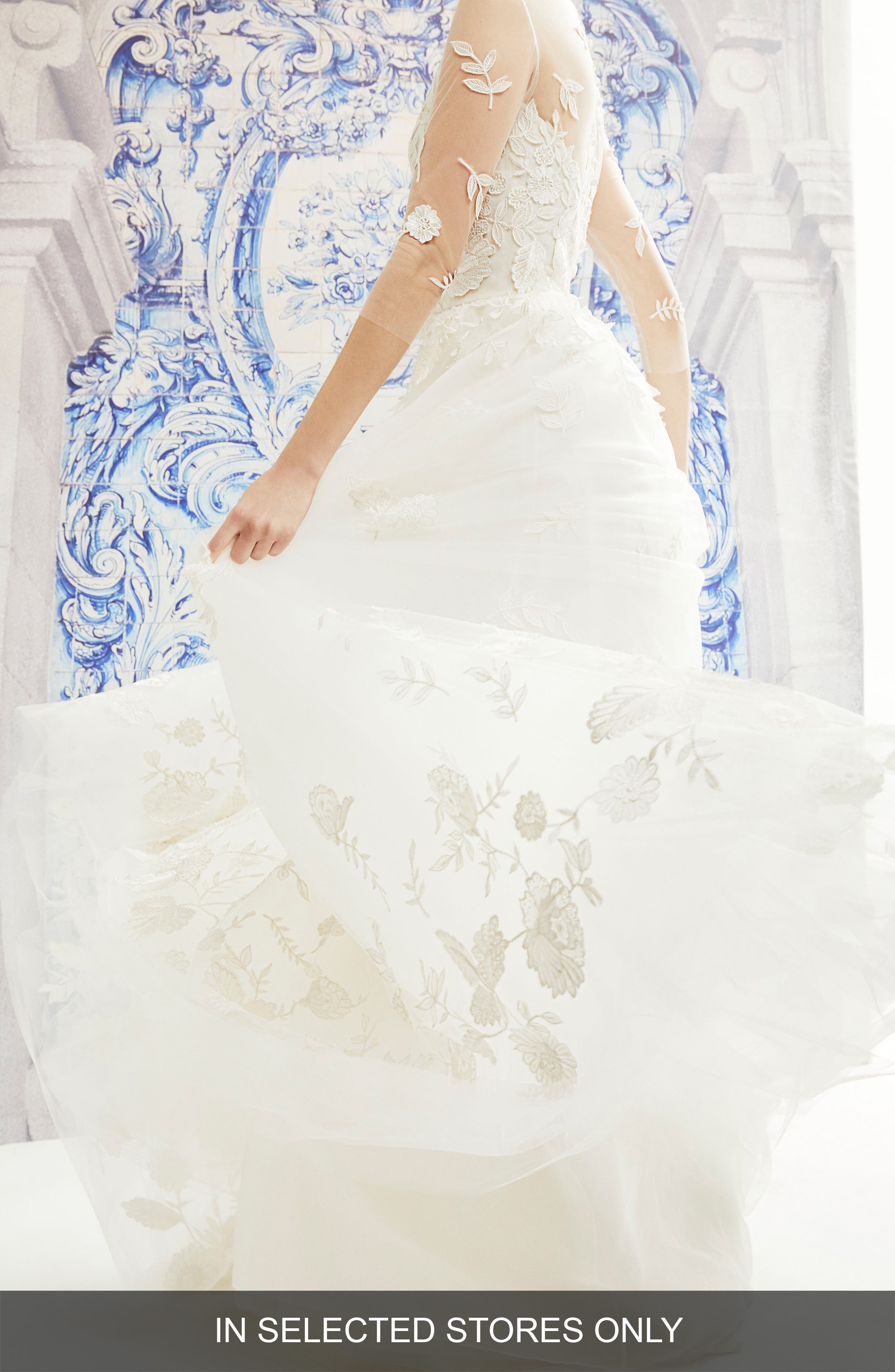 Carolina Herrera India Floral Embroidered Tulle Wedding Dress, Size IN STORE ONLY - Ivory