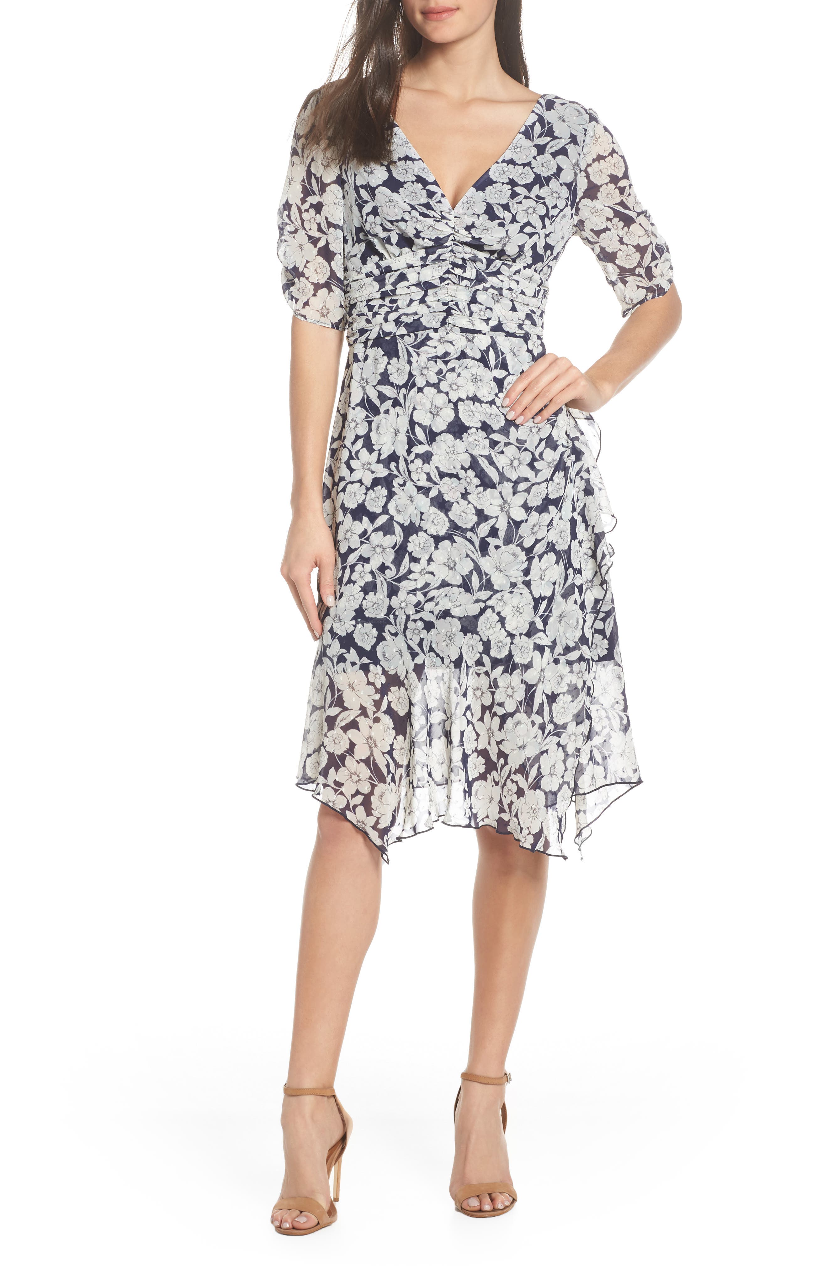 Petite Chelsea28 Floral Print Ruched Dress, Blue