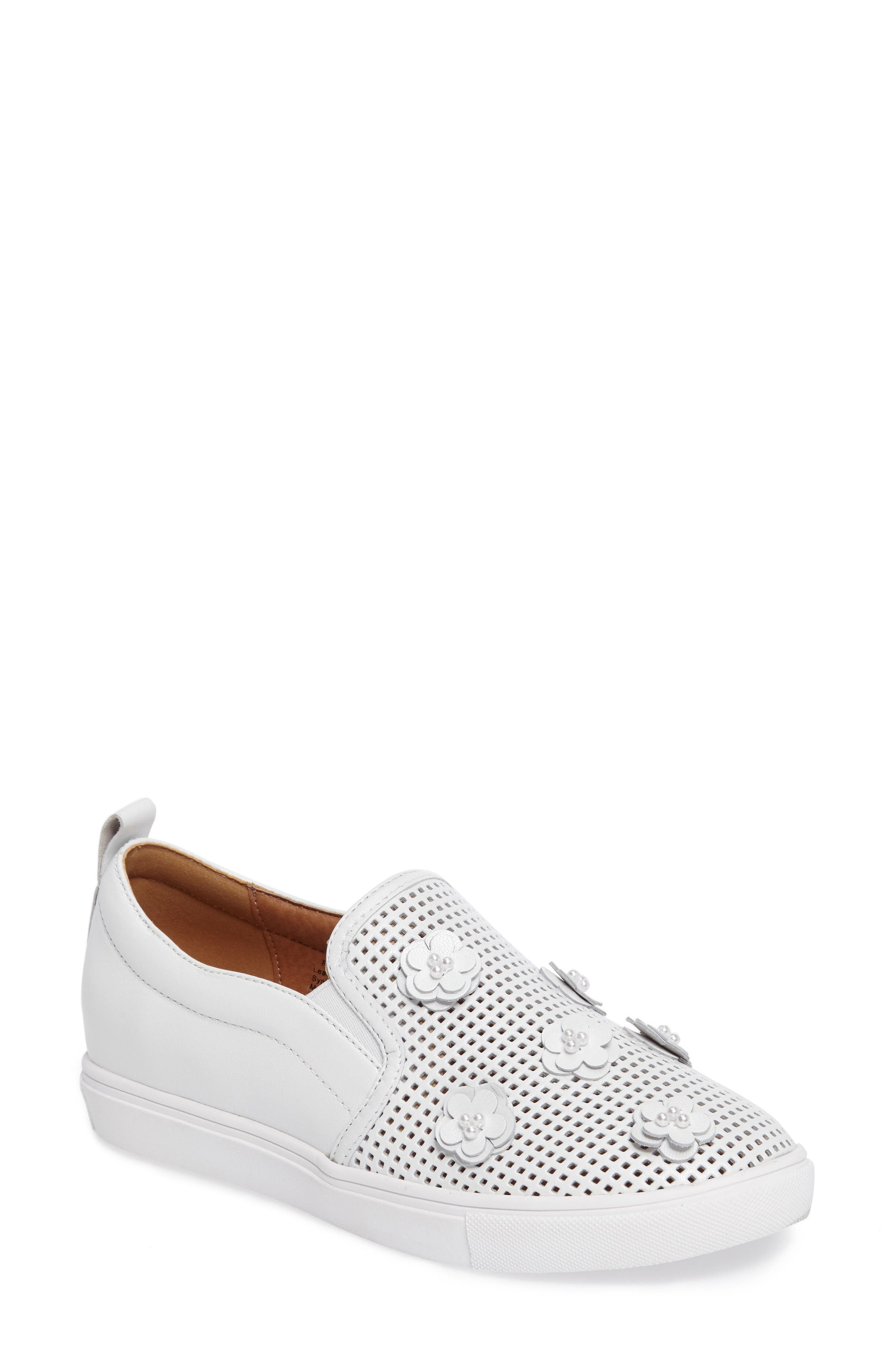 Caslon® Eden Perforated SlipOn Sneaker (Women) Nordstrom
