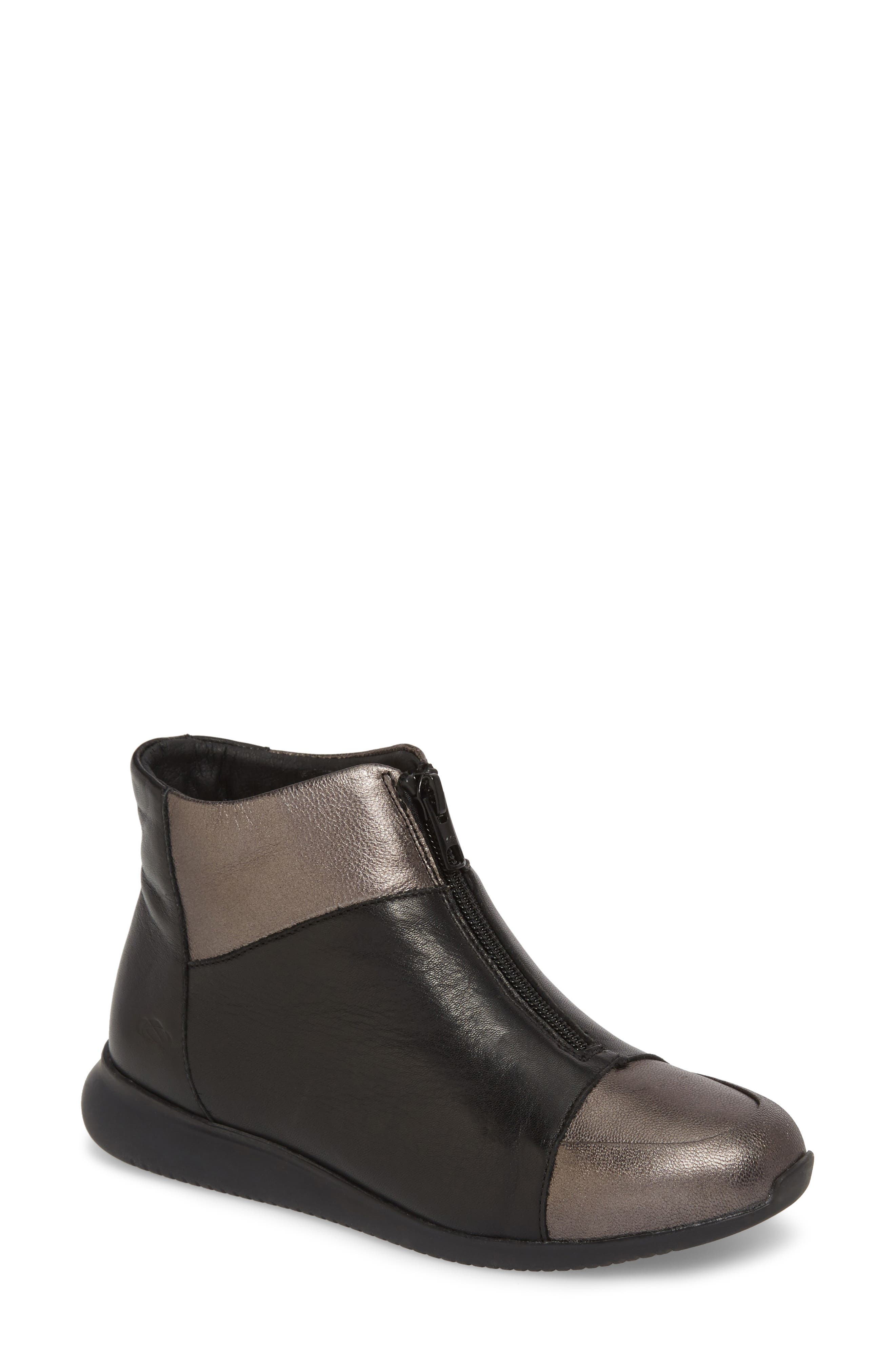 Cloud Roy Wool Lined Cap Toe Bootie - Black