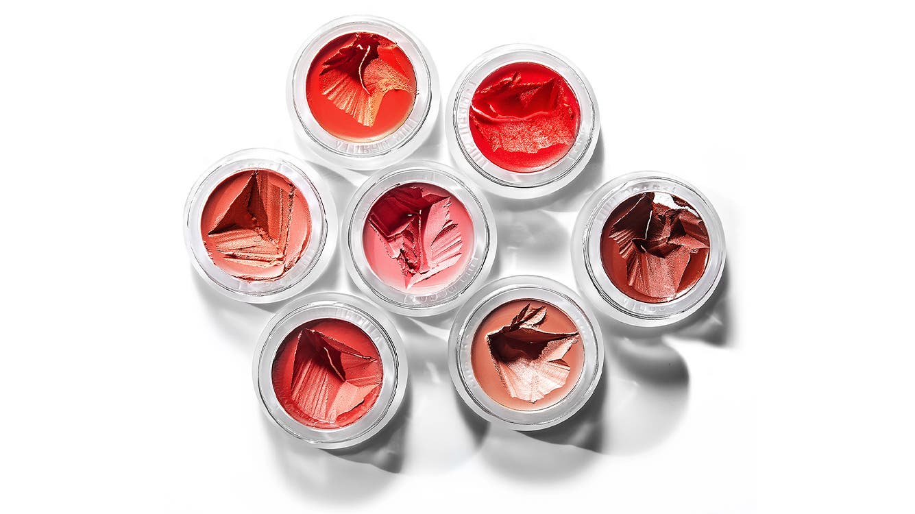 How to Apply Cream Blush in 4 Easy Steps