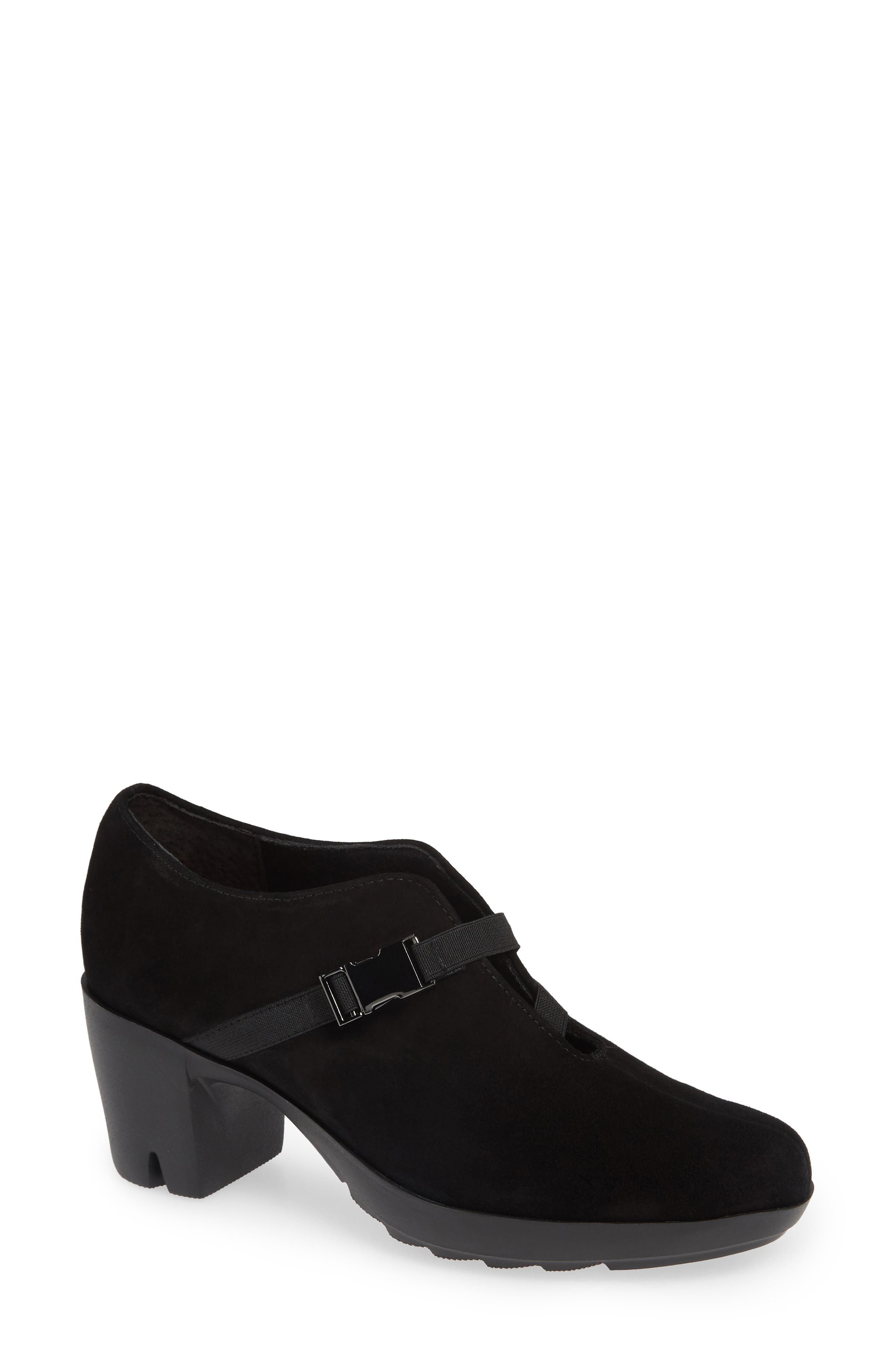 Munro Linn Block Heel Bootie, Black