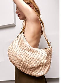 A woven metallic shoulder bag.