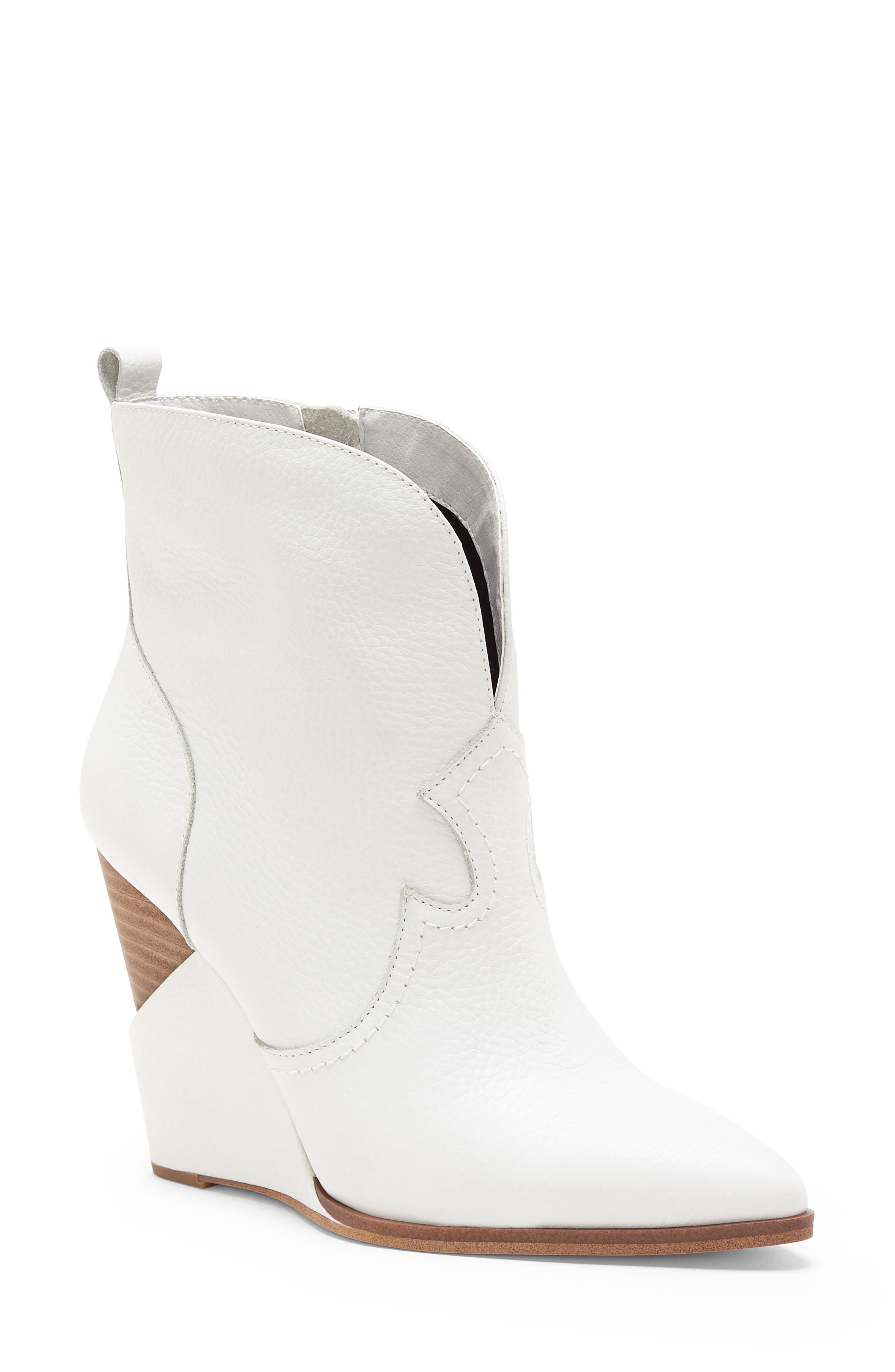 Jessica Simpson Hilrie Bootie- White