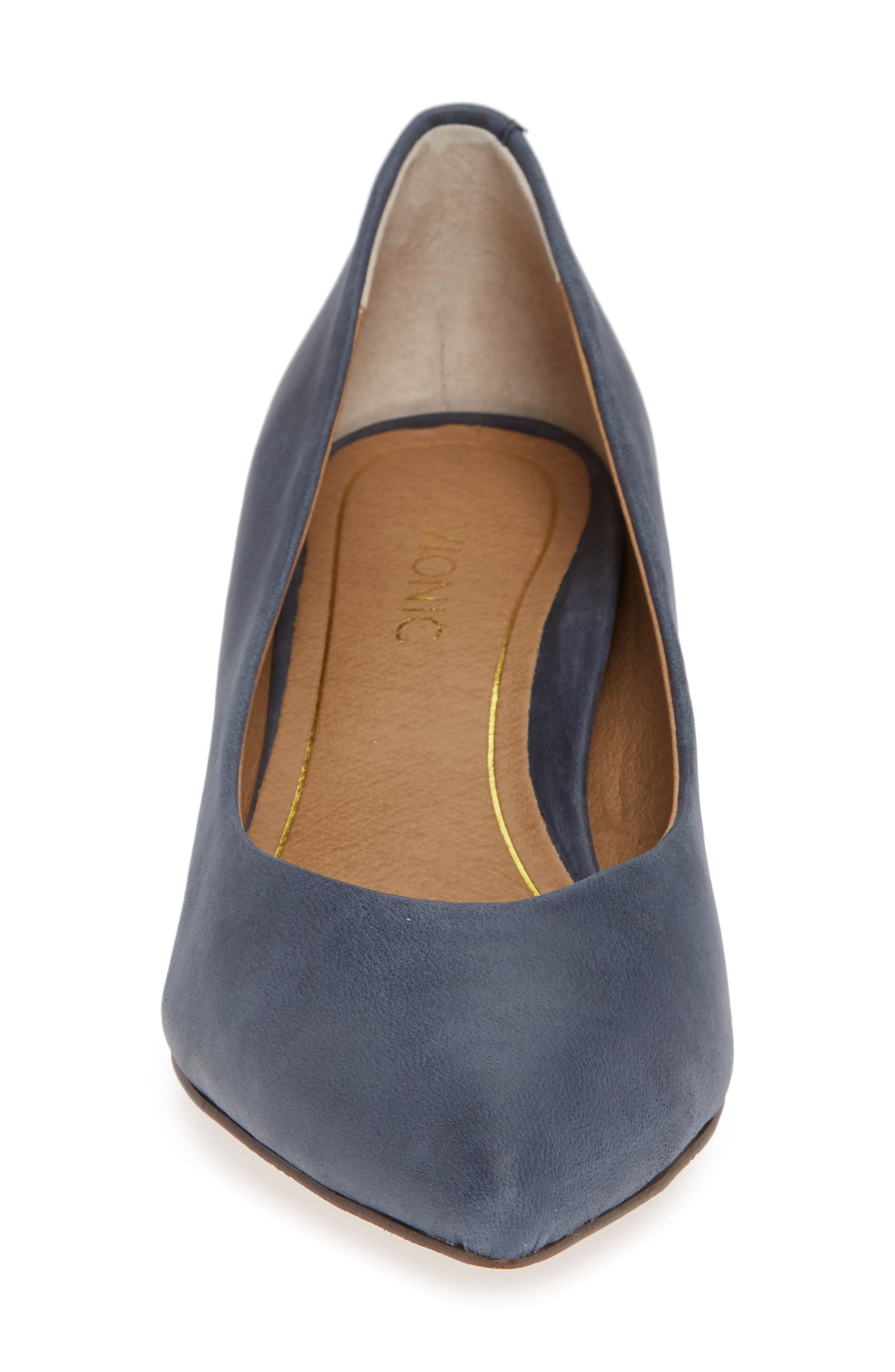 vionic minnie kitten heel pump