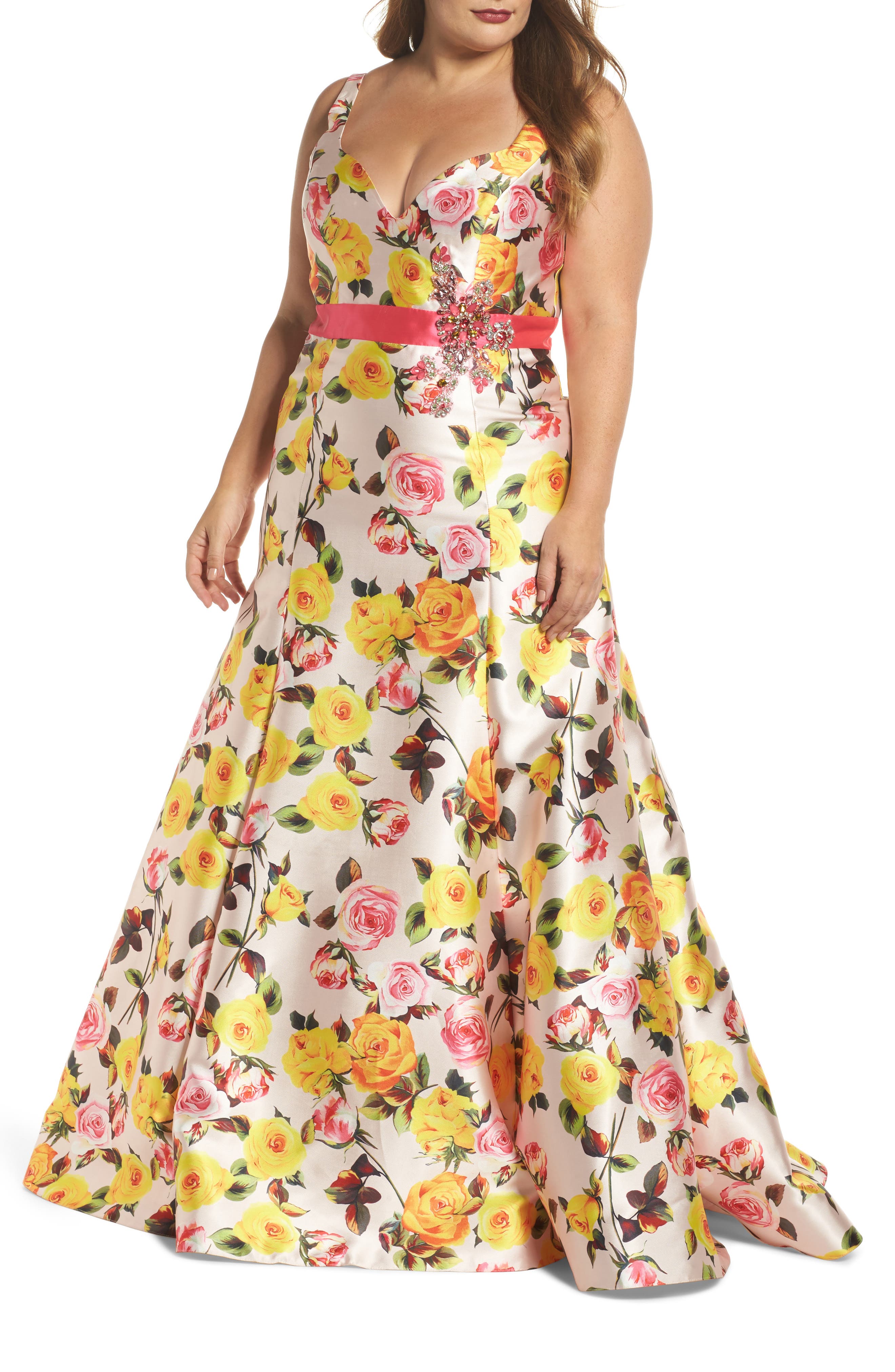 Plus Size MAC Duggal Floral Trumpet Gown, Pink