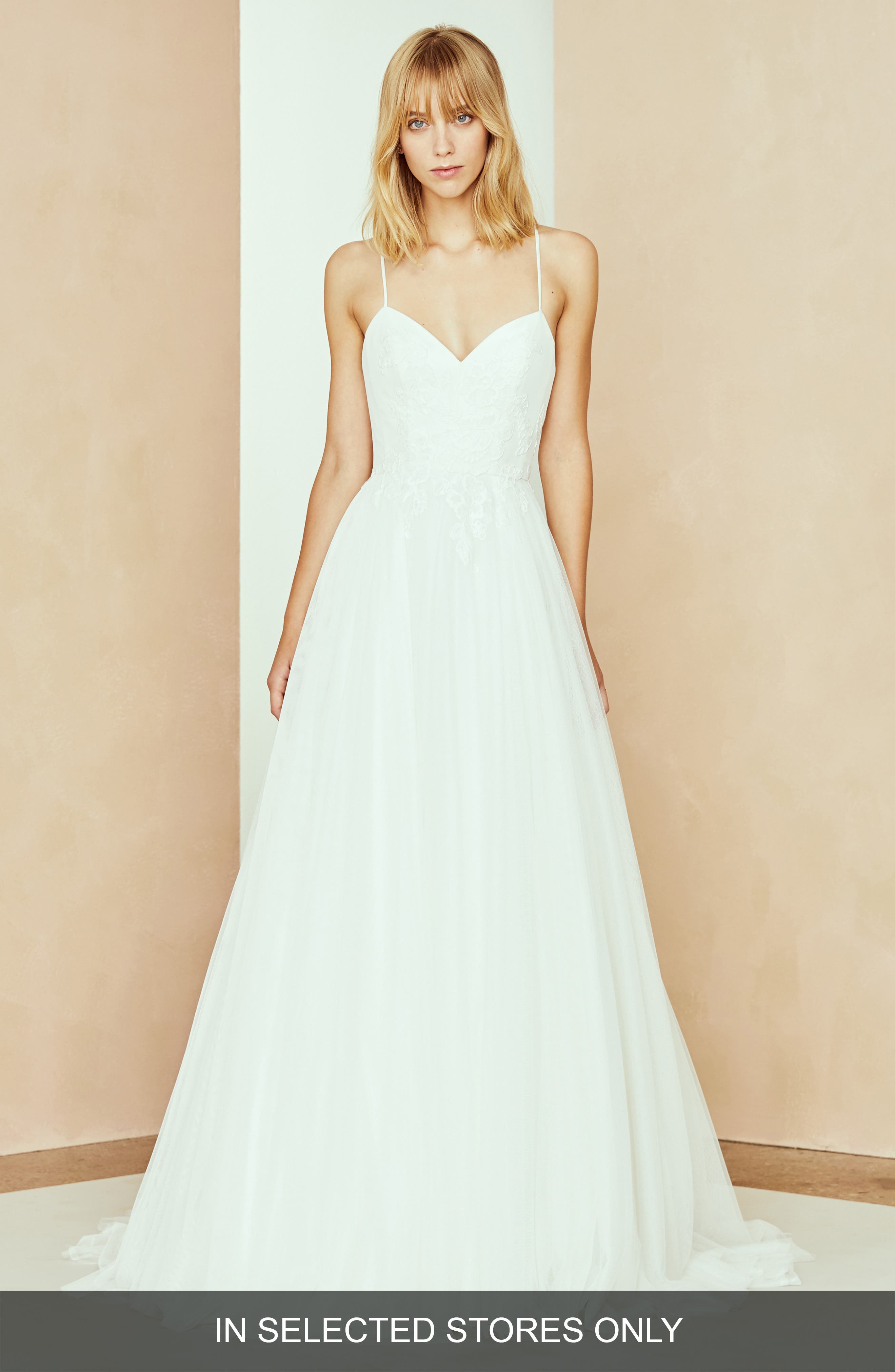 Nouvelle Amsale Bryce Tulle Ballgown, Size - Ivory