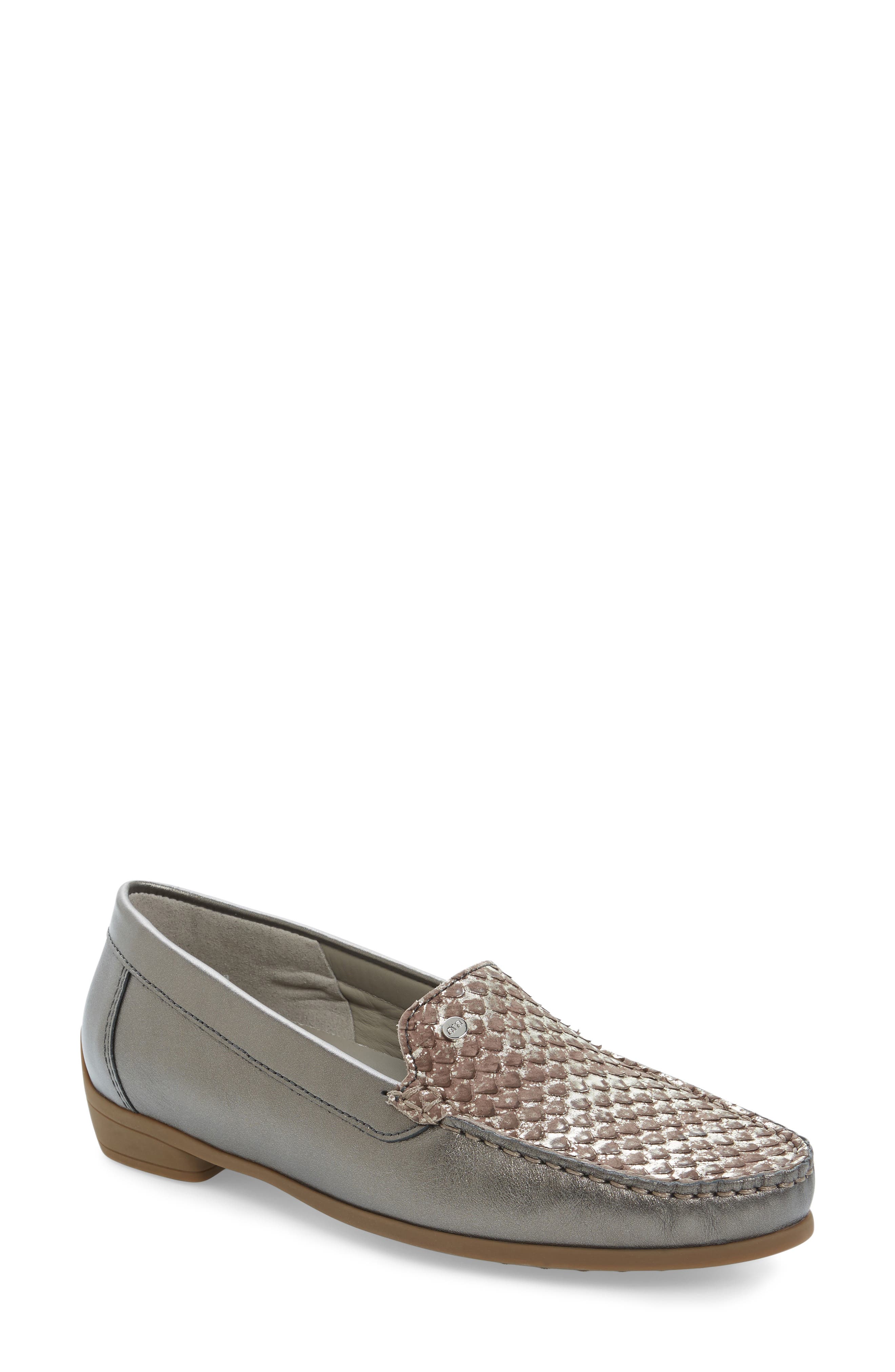 Ara Barb Flat