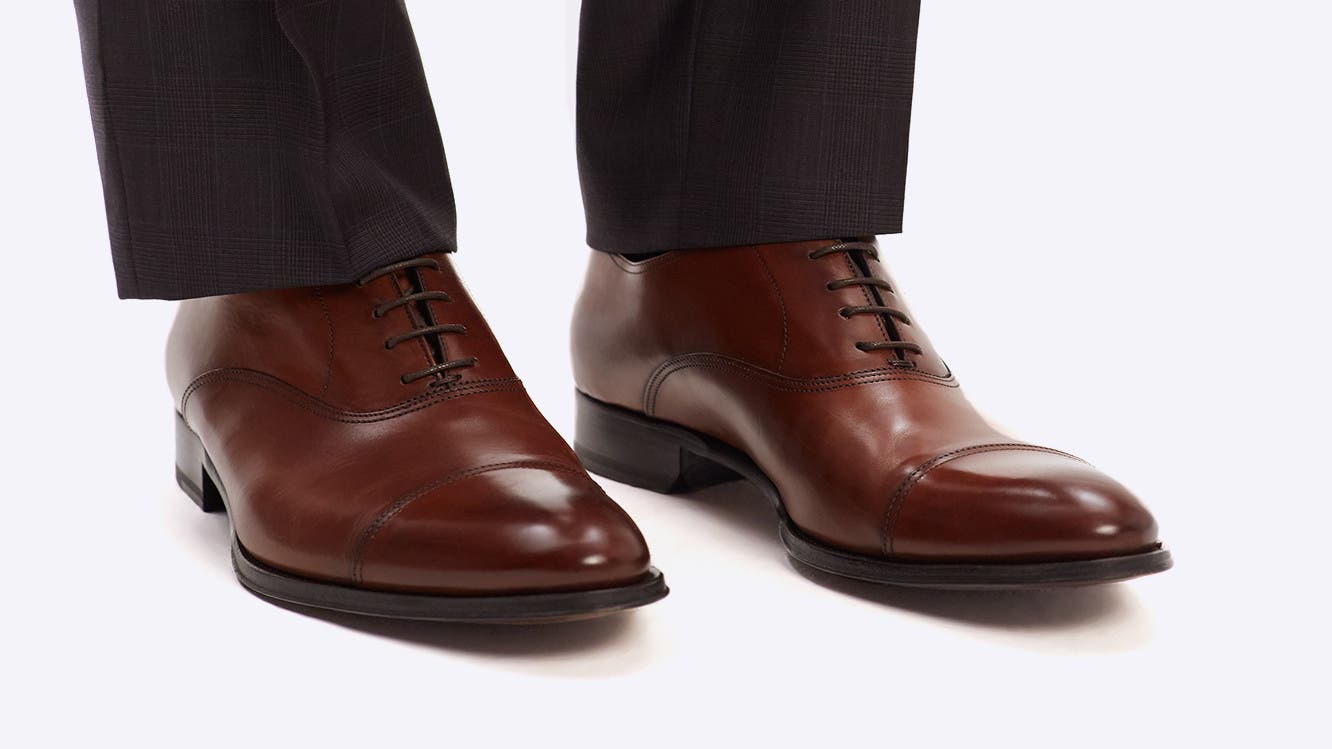 Click to play Men's Dress Shoes video.