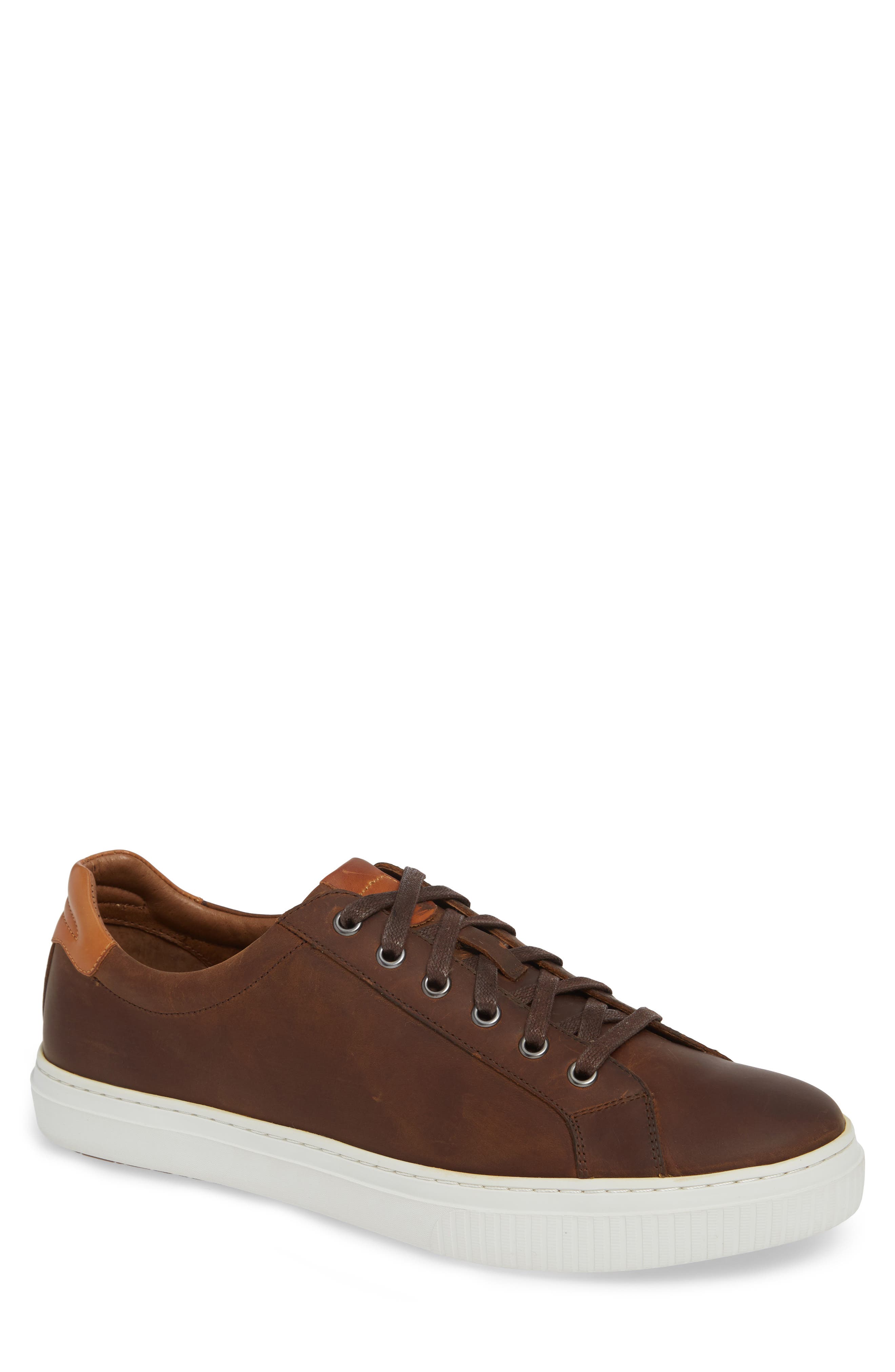 J & m 1850 Toliver Low Top Sneaker- Brown