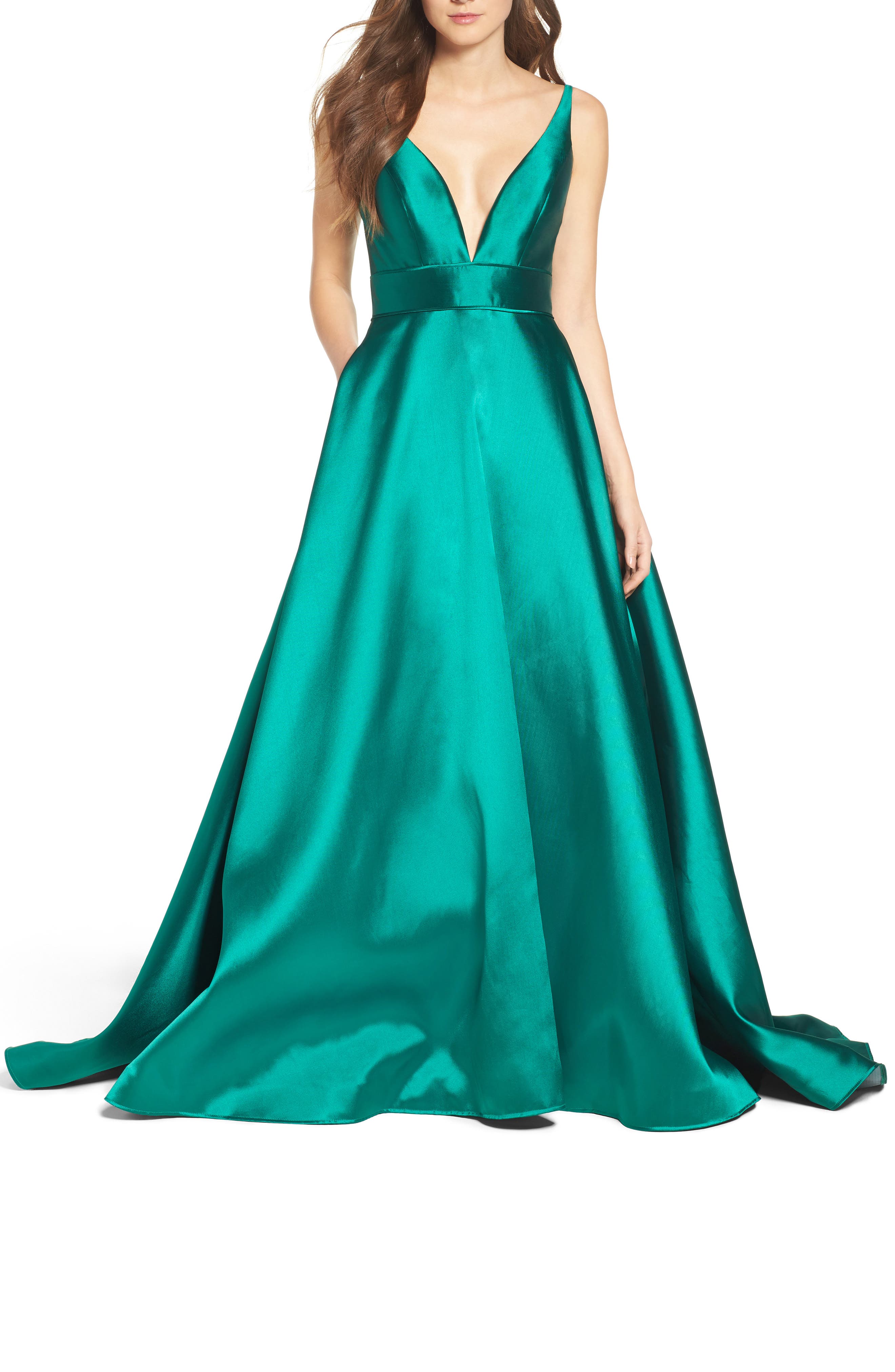 Ieena For MAC Duggal Plunging Sweetheart Neck Ballgown, Green