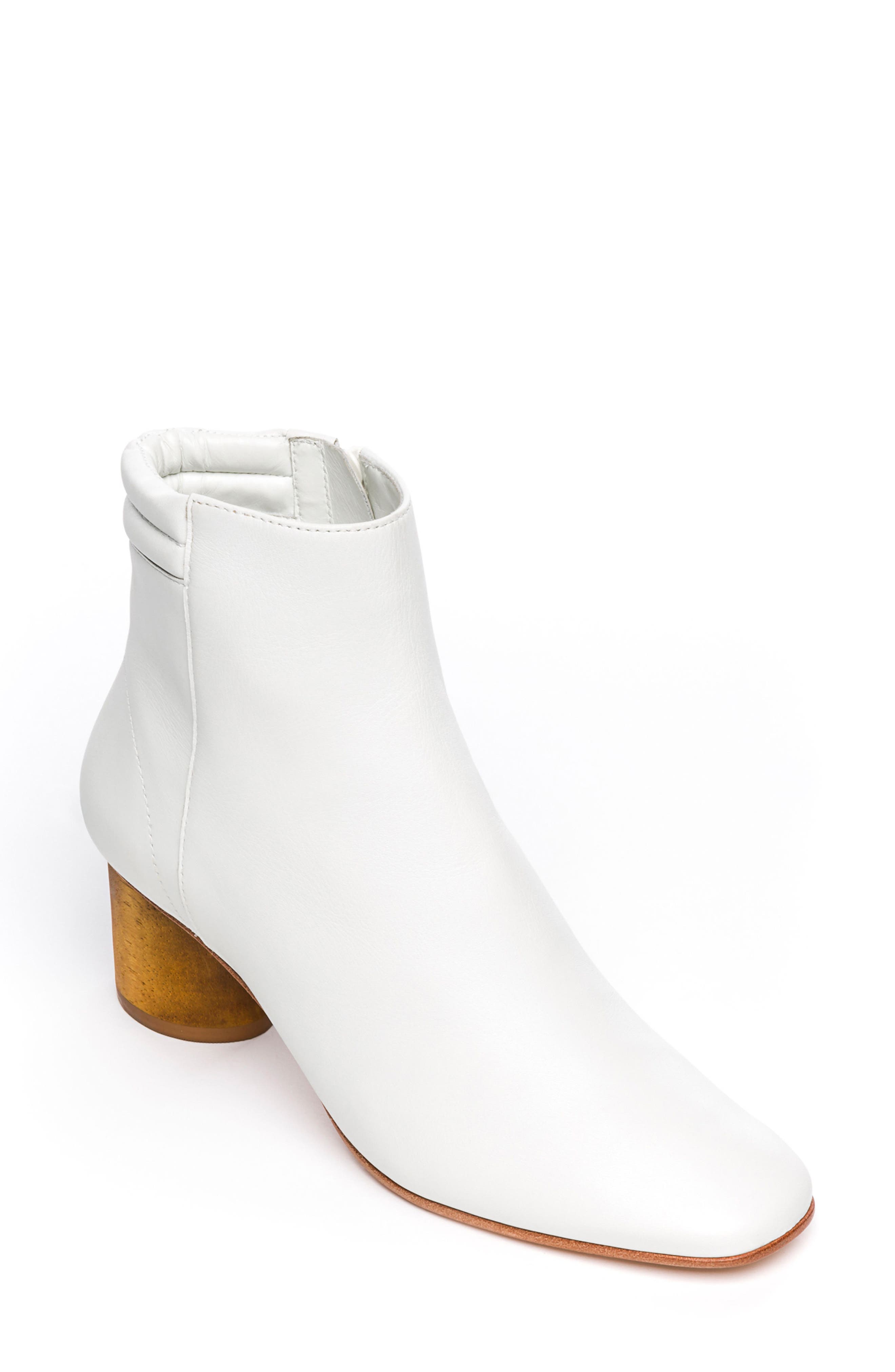 Bernardo Izzy Bootie