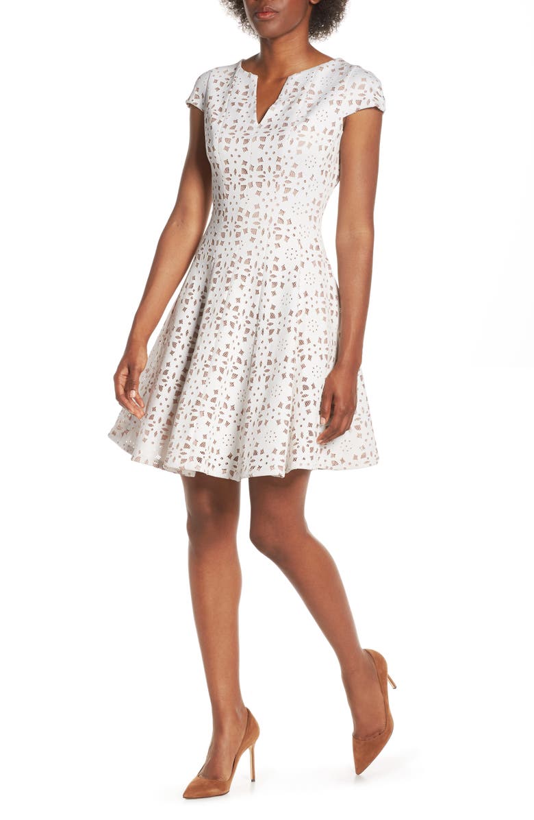 Julia Jordan Dresses CUTOUT LACE DRESS