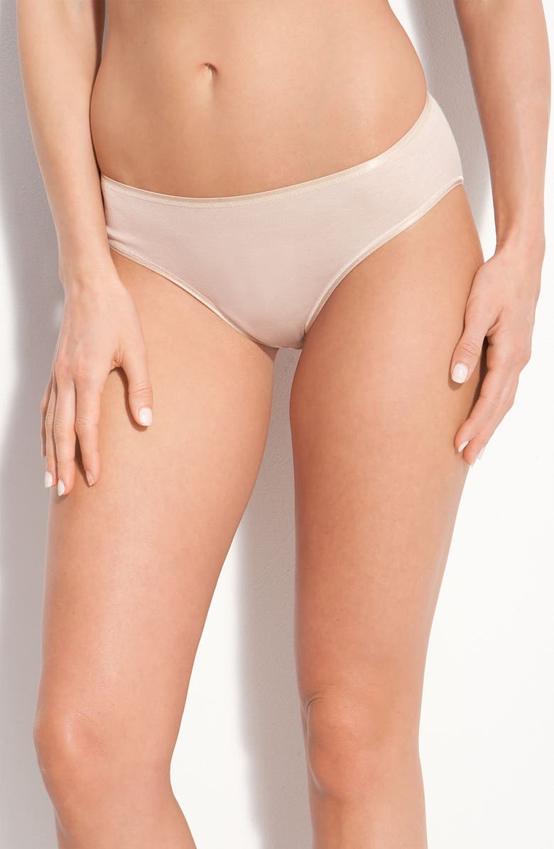 HANRO SEAMLESS COTTON HIGH CUT BRIEFS,71626