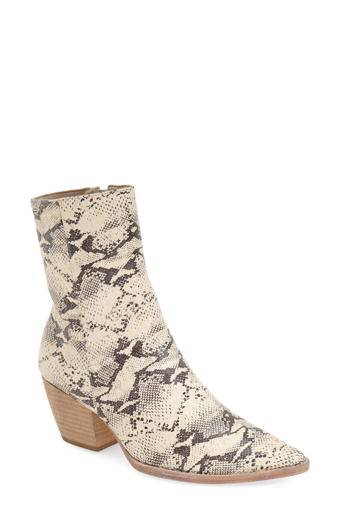 Matisse Caty Western Pointy Toe Bootie, Black