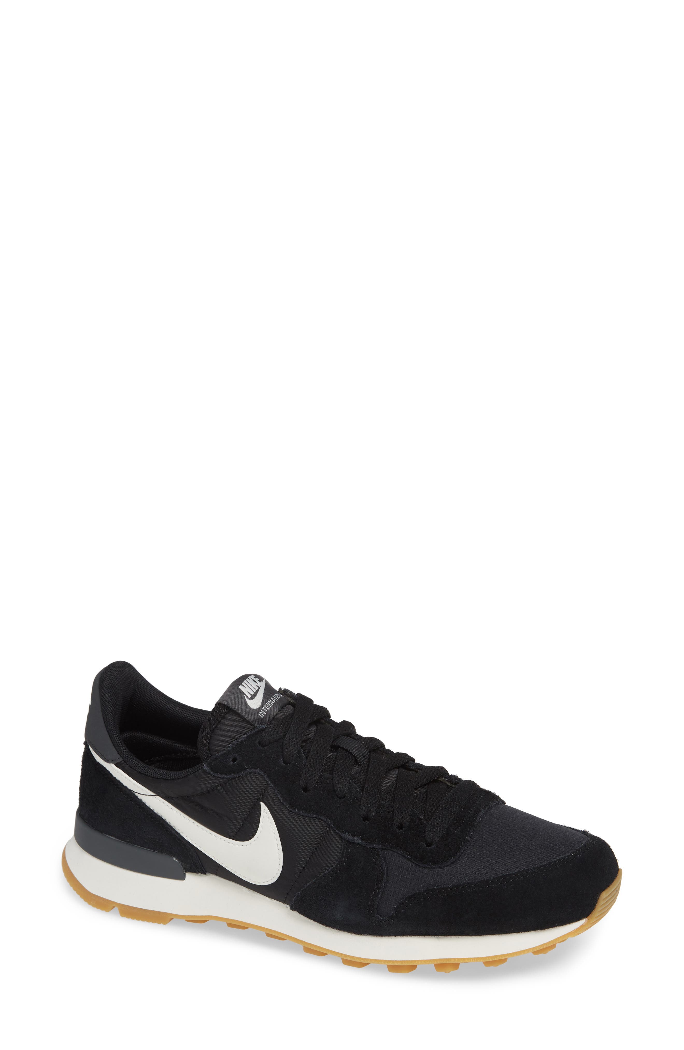 internationalist nike