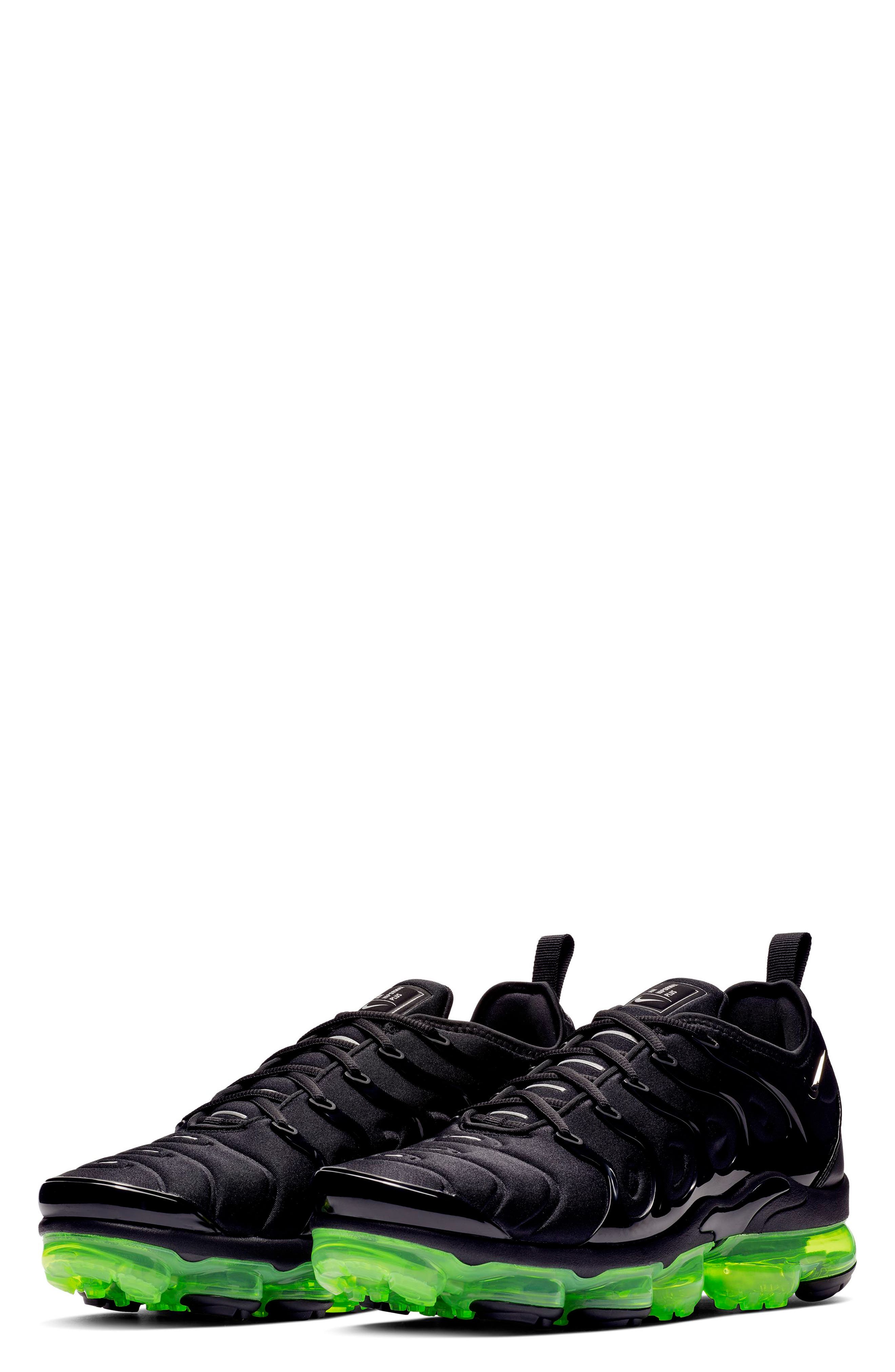 vapormax plus sneaker news