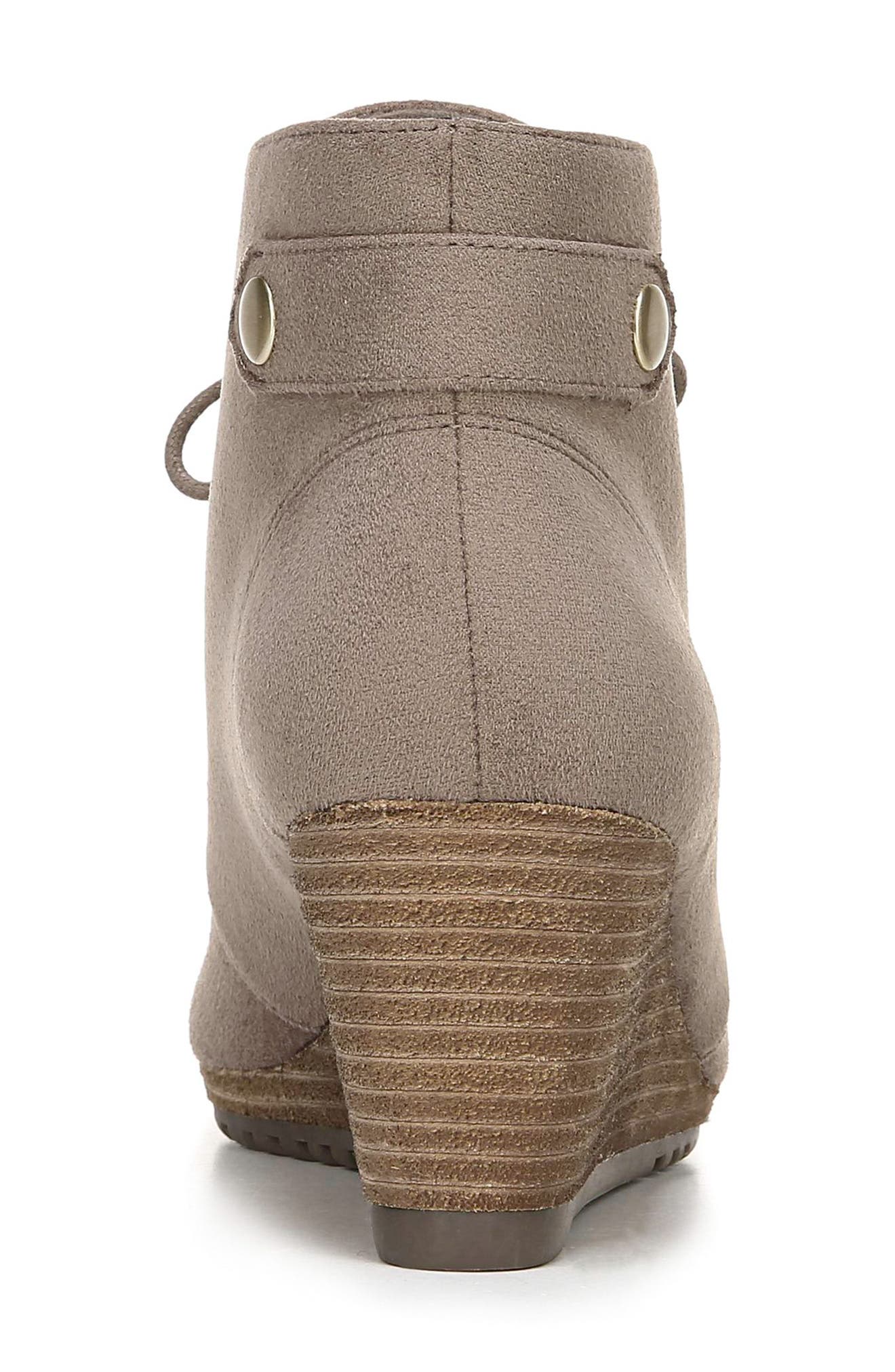 conquer wedge bootie