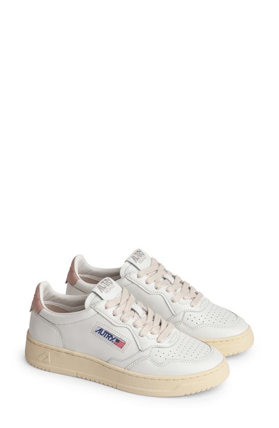 Shop Autry Medalist Low Sneaker In White/pink