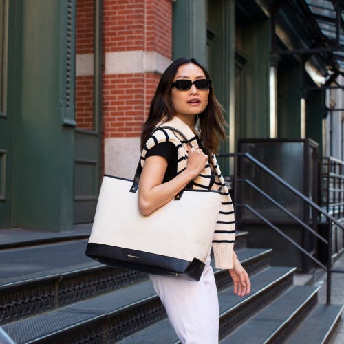 Modern Picnic The Tote In Black Canvas