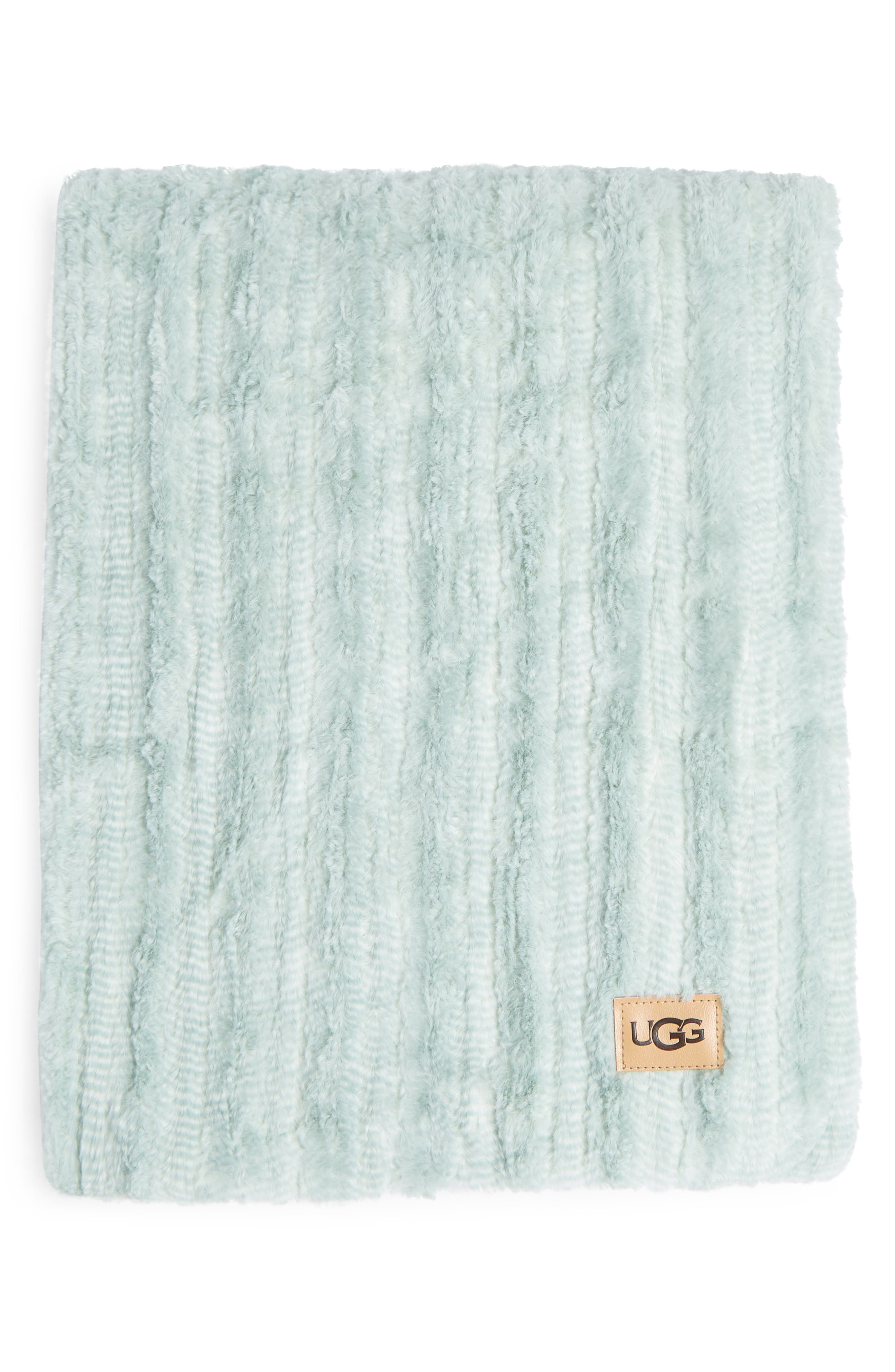 ugg glenoak throw