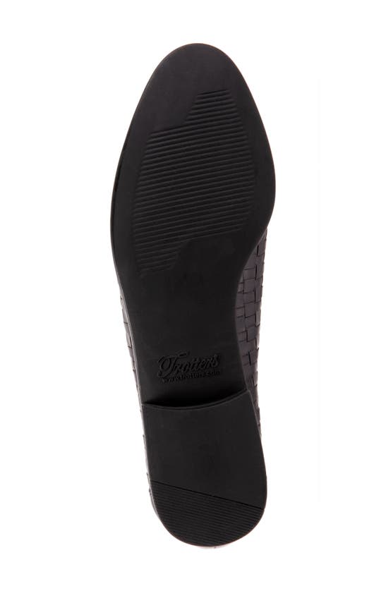 Trotters Liz Slip-on Loafer In Navy Calfs