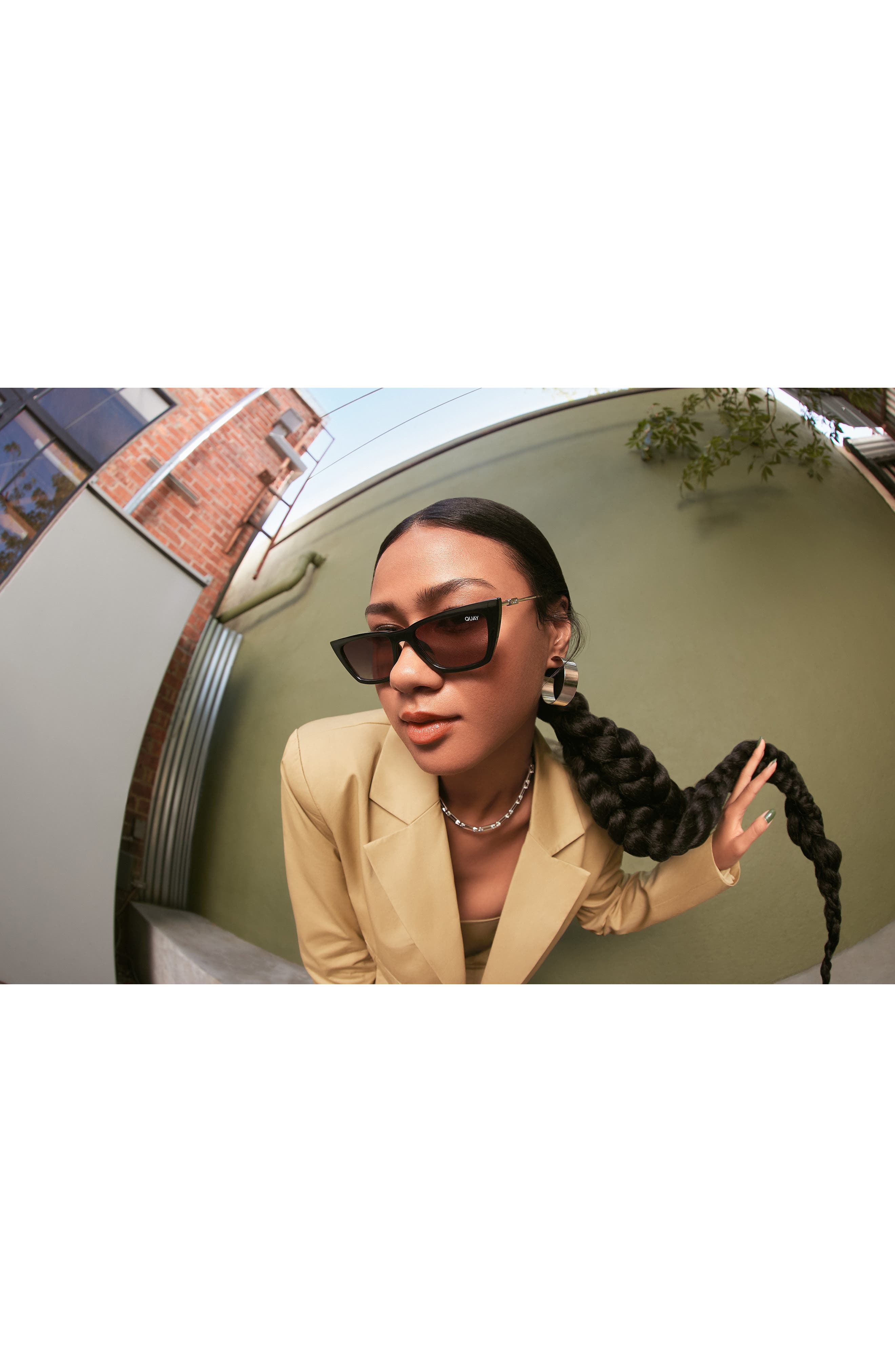 Quay Australia The Kween In Silver Smoke New Quay Australia The Kween 41mm Gradient Cat Eye Sunglasses in  main image 2