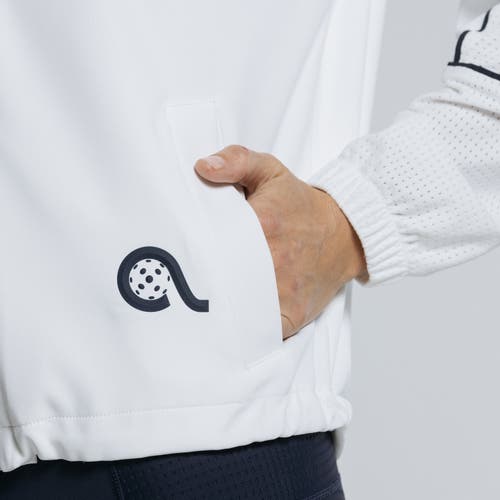 Avi Pace Jacket In White Lotus