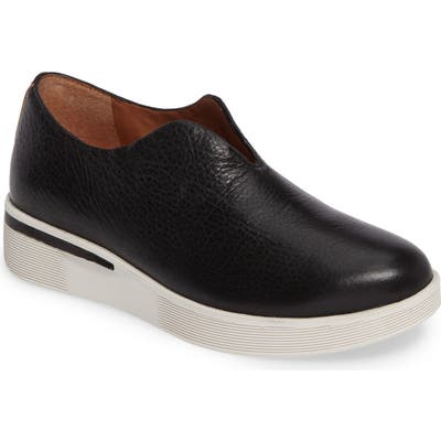 Gentle Souls By Kenneth Cole Hanna Slip-On Sneaker