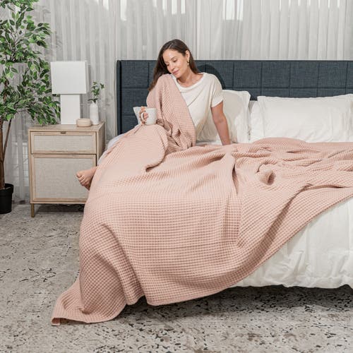 Comfy Cubs Adult Waffle Blanket In Blush