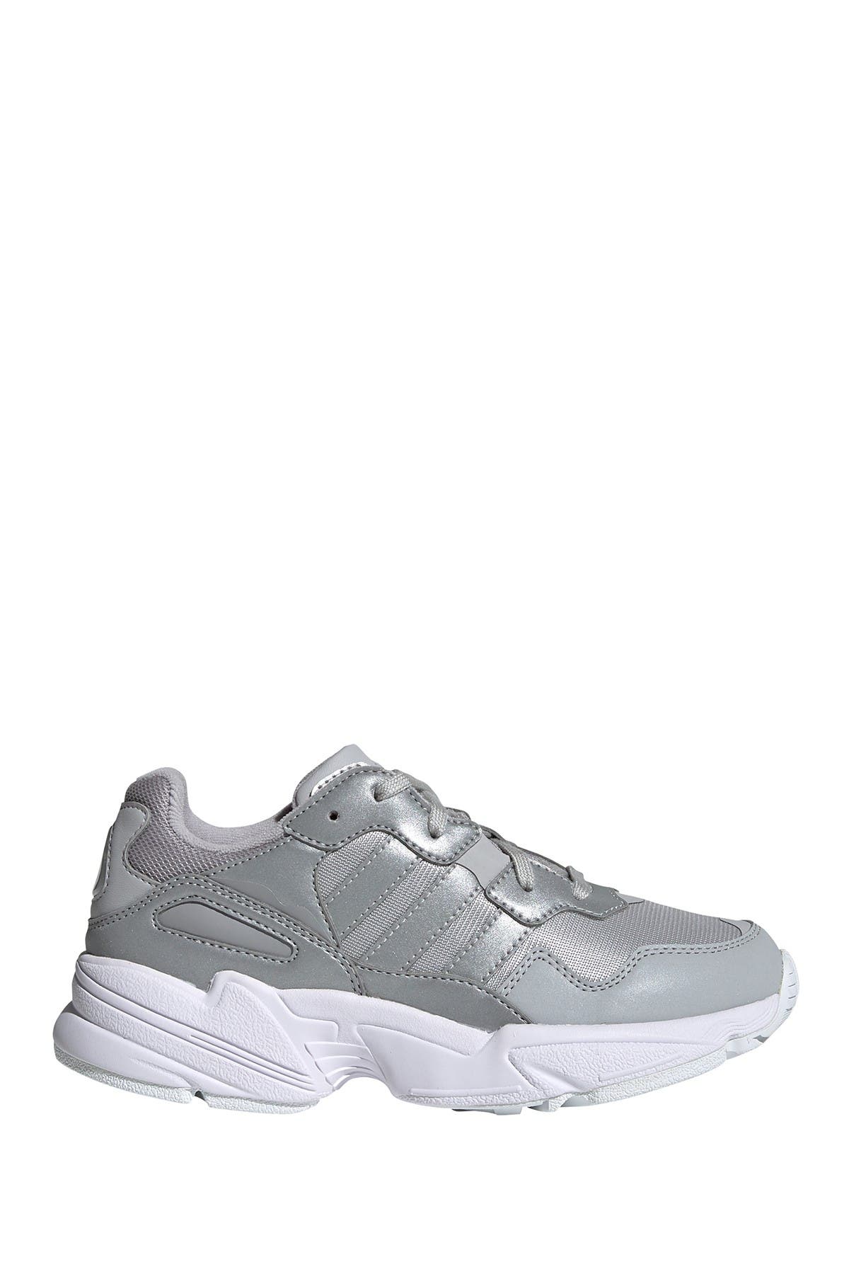 adidas ortholite yung