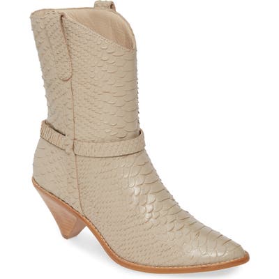 Matisse Fair Lady Boot, Ivory