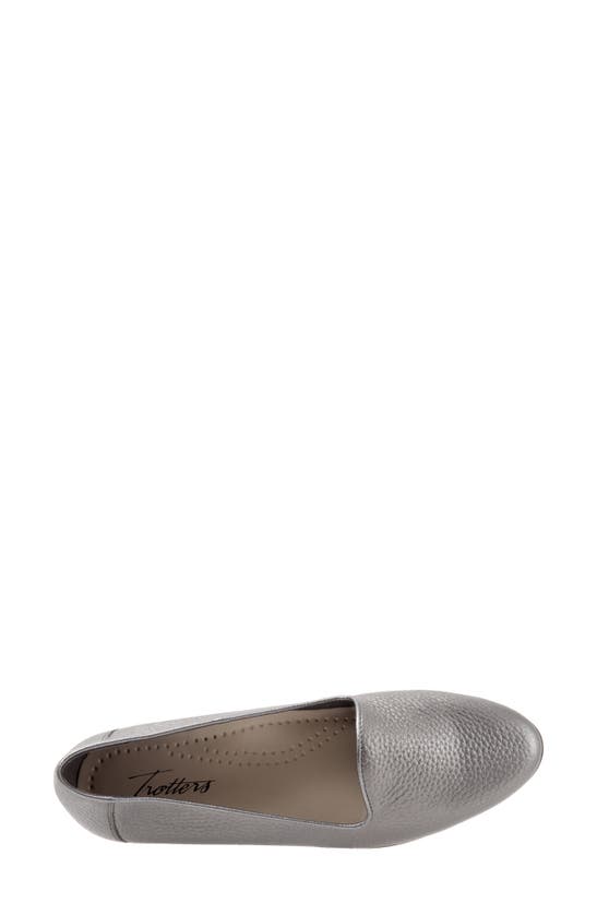 Shop Trotters Liz Flat In Pewter Leather