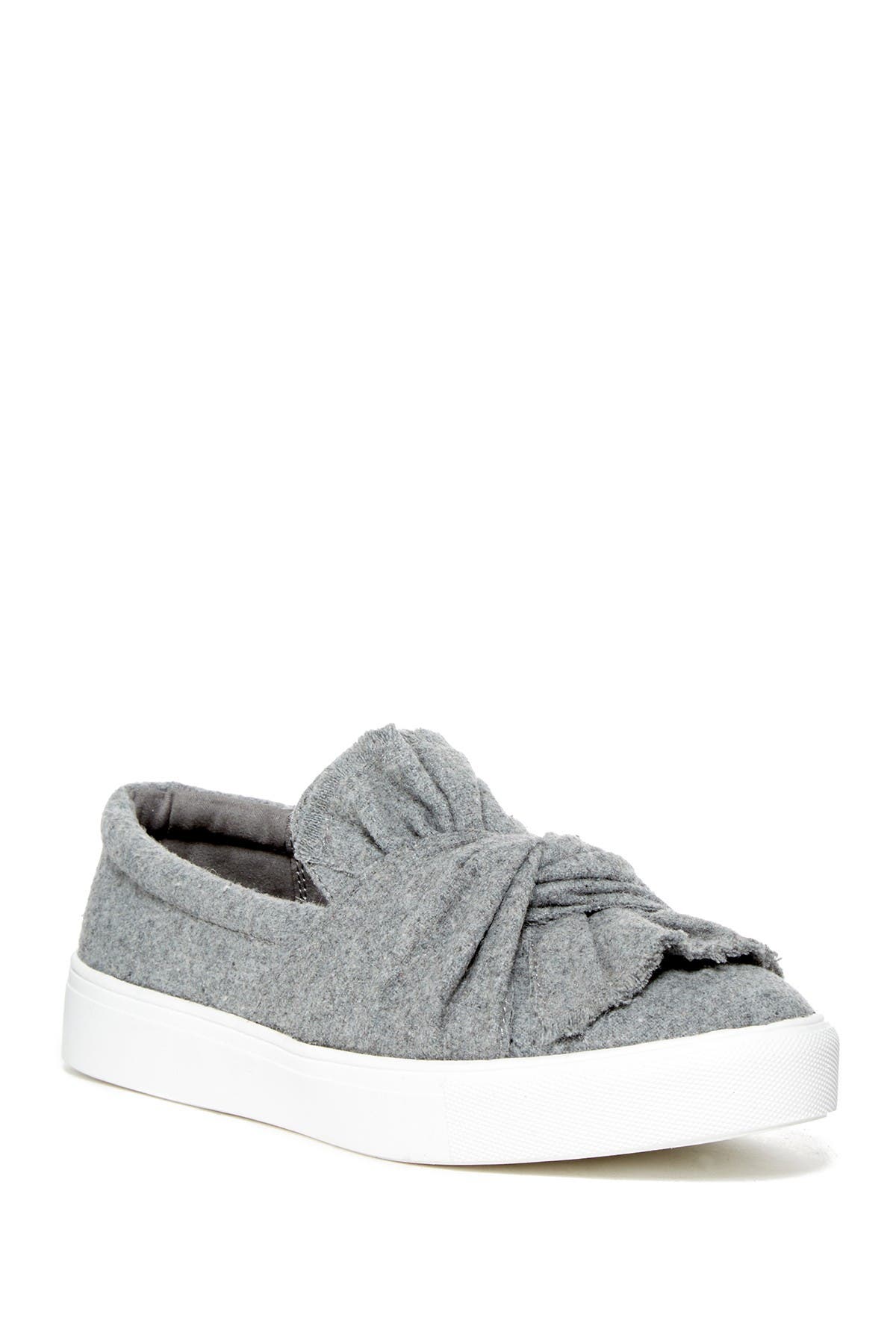 mia zoe slip on sneaker