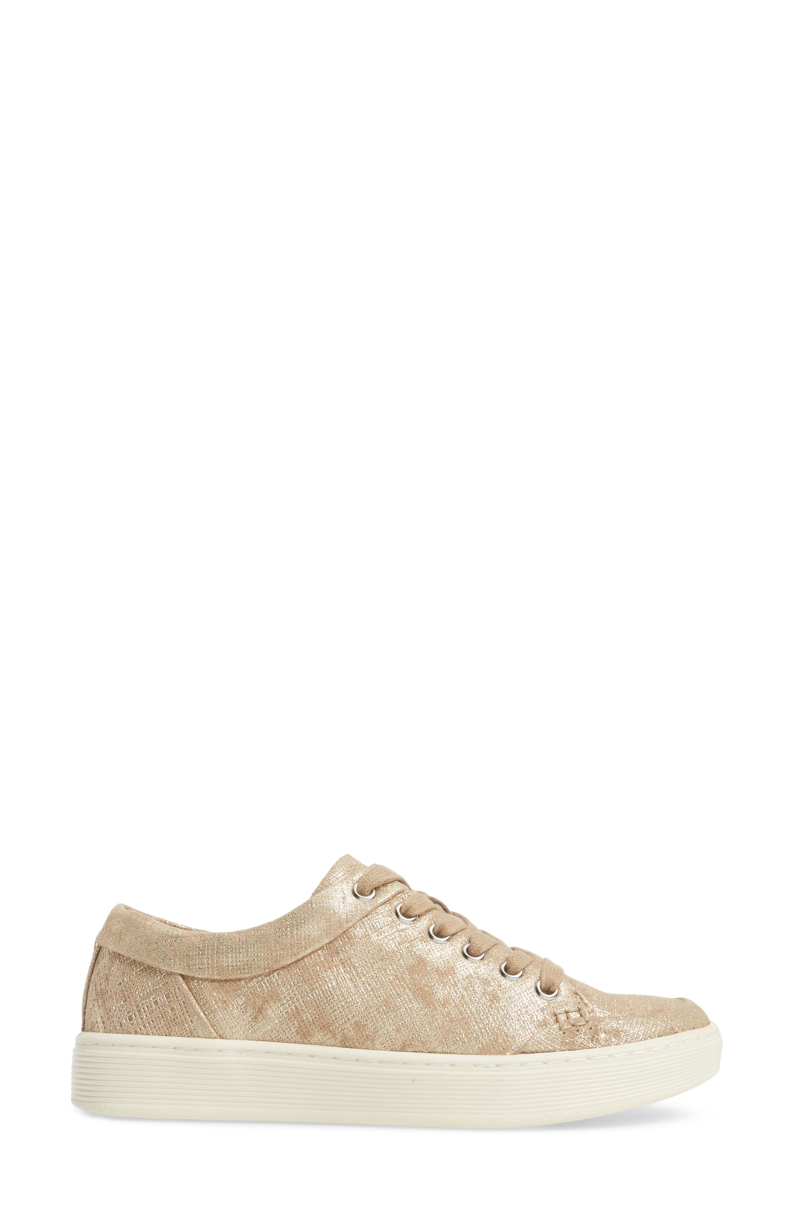 sofft sanders sneaker