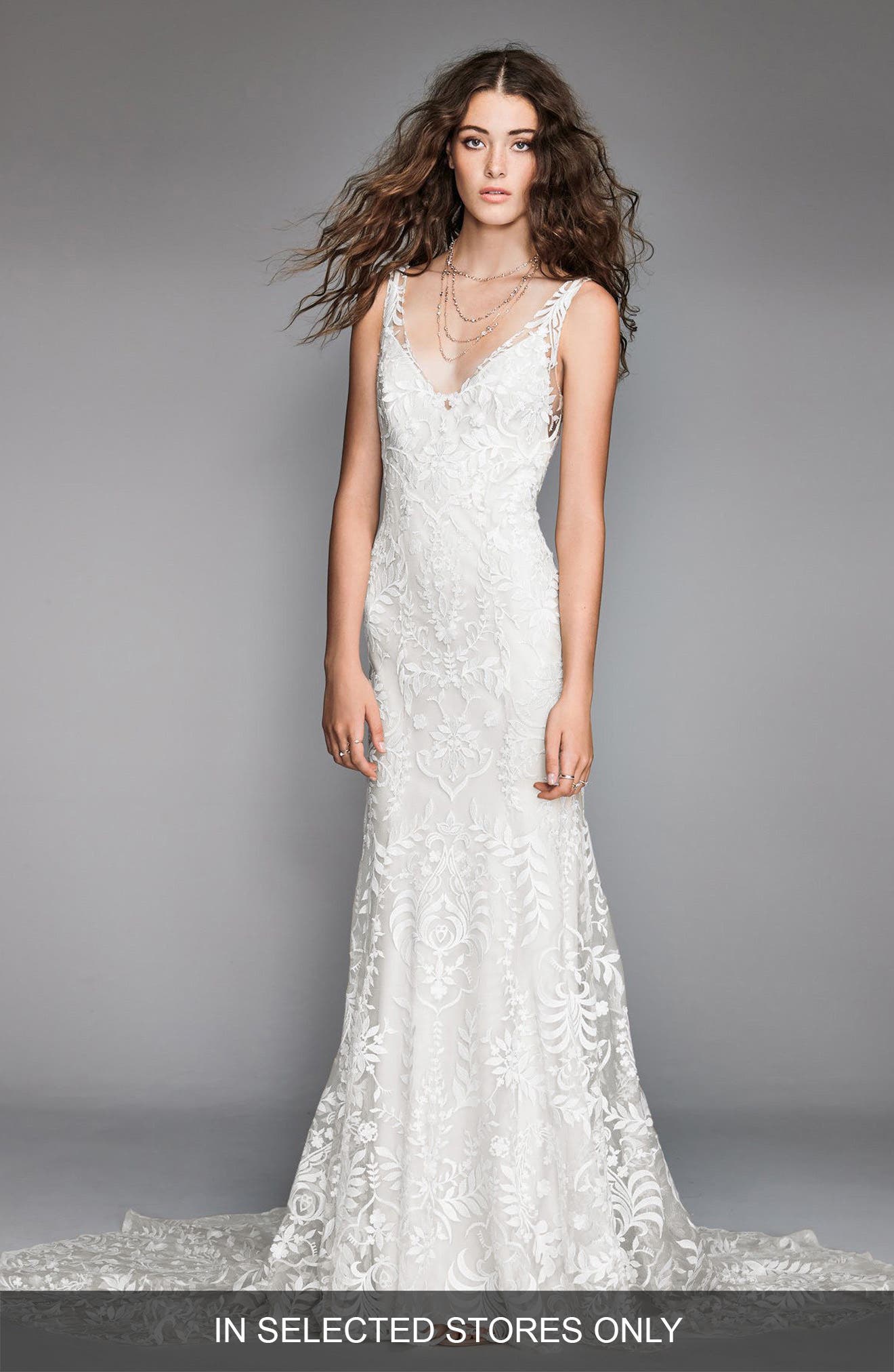 best wedding dresses for flat chest