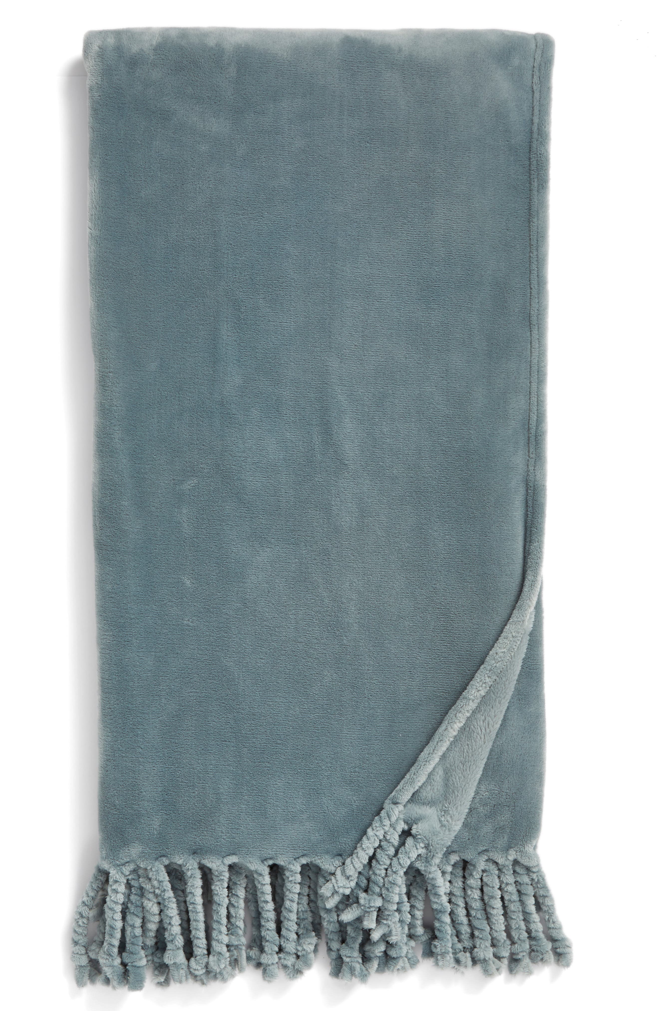 NORDSTROM AT HOME,
                            Kennebunk Bliss Plush Throw,
                            Main thumbnail 424, color,
                            300