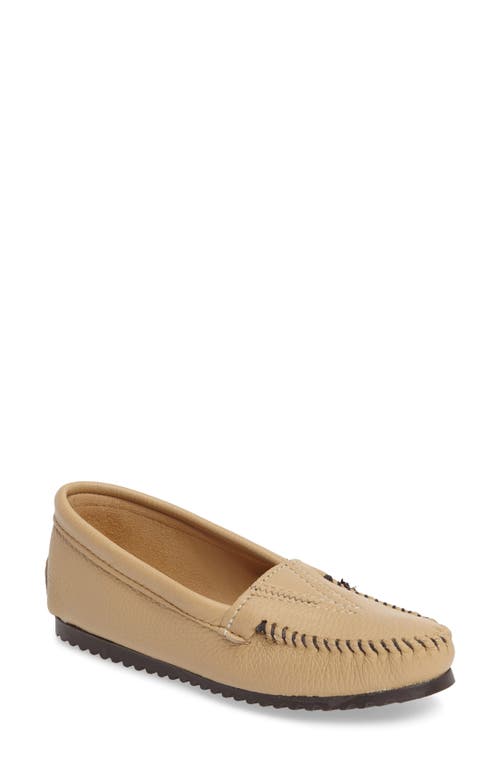 Minnetonka Leather Driving Shoe Champagne at Nordstrom,