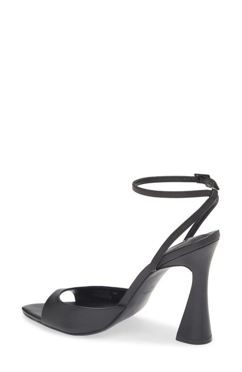 Steve Madden Beki Heel In Black Leather