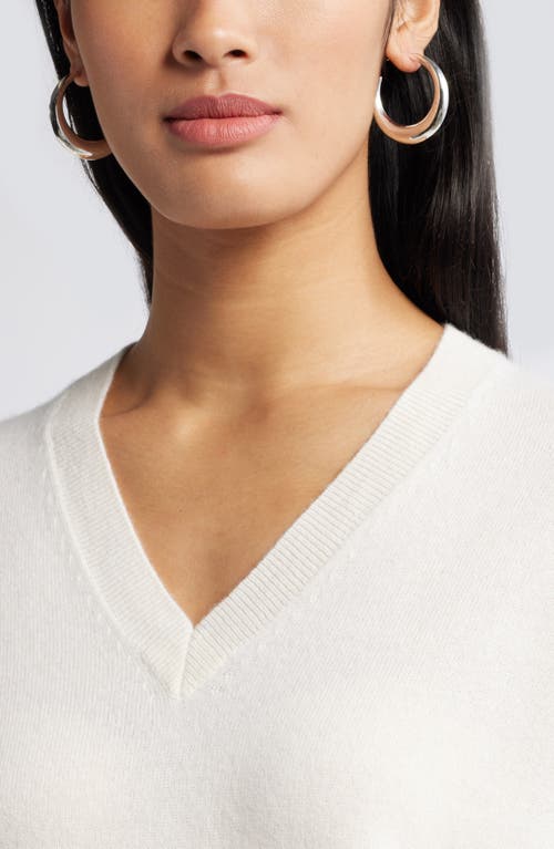 Shop Nordstrom V-neck Cashmere Sweater In Ivory Pristine