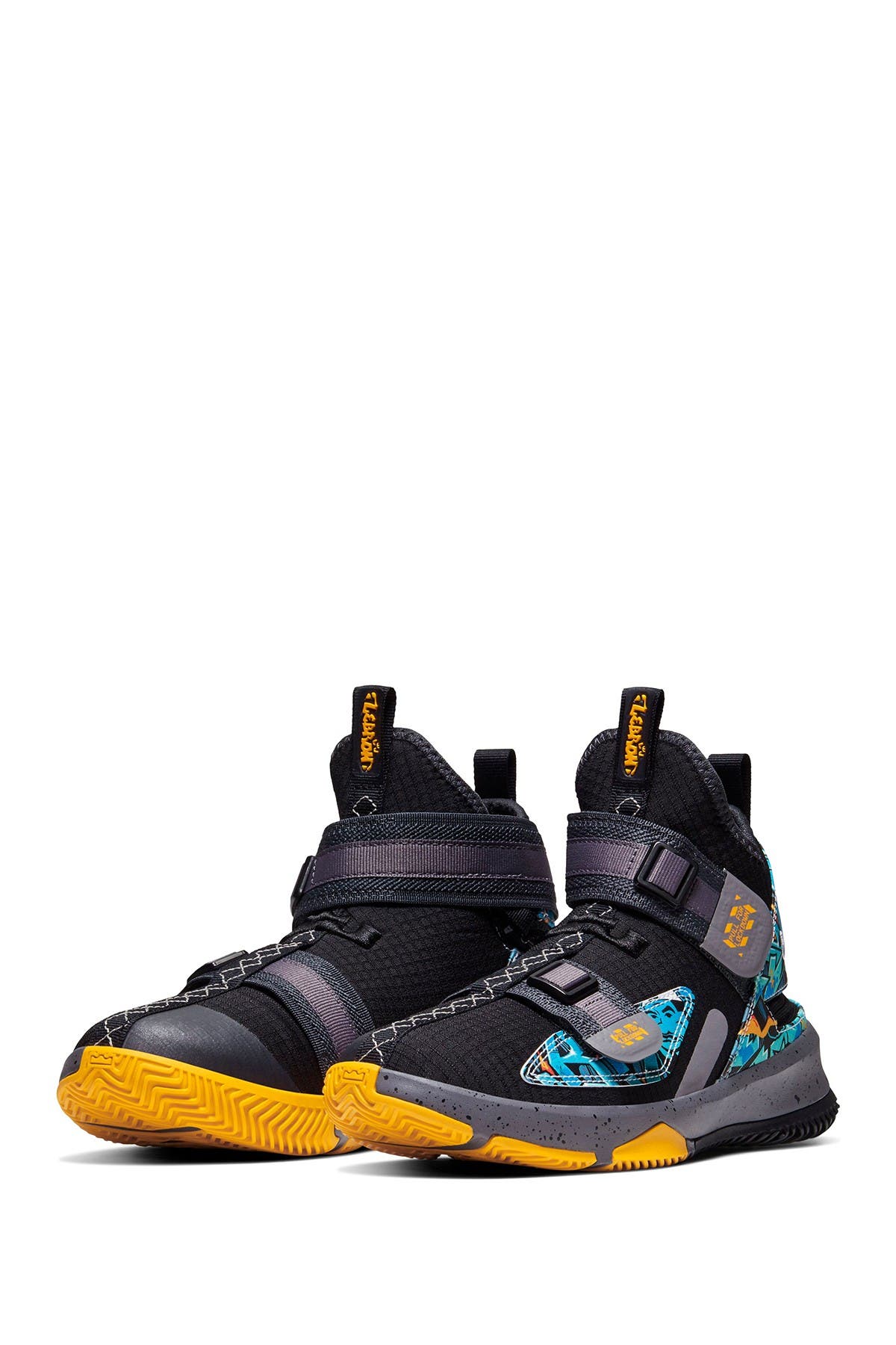 lebron basketball sneaker