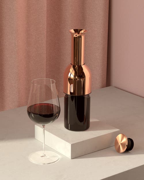 Shop Eto Mirror Finish Wine Decanter In Gold: Mirror Finish