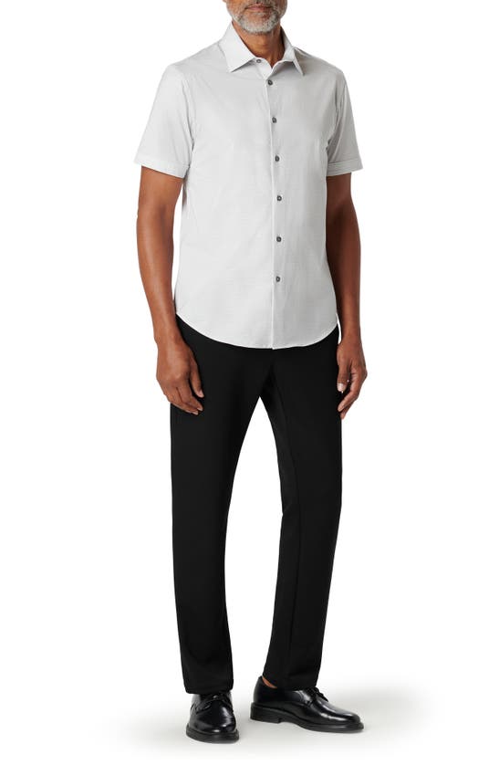 Bugatchi Miles Ooohcotton® Geometric Print Short Sleeve Button-up Shirt In Platinum
