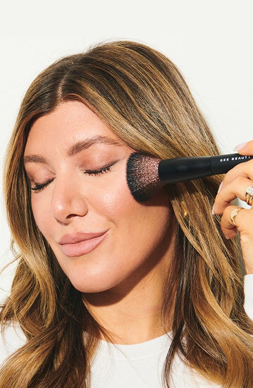 GEE BEAUTY GEE BEAUTY BASE MAKEUP BRUSH