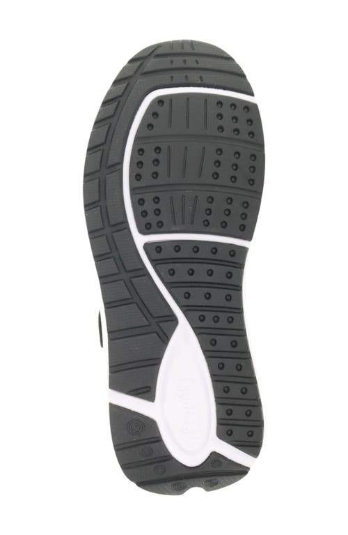 Propét Ultra Fx Walking Sneaker In Black/grey