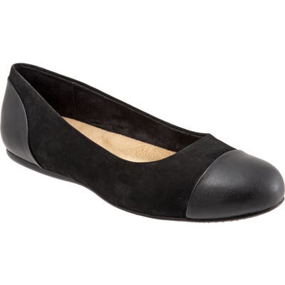 Softwalk Sonoma Cap Toe Flat- Black