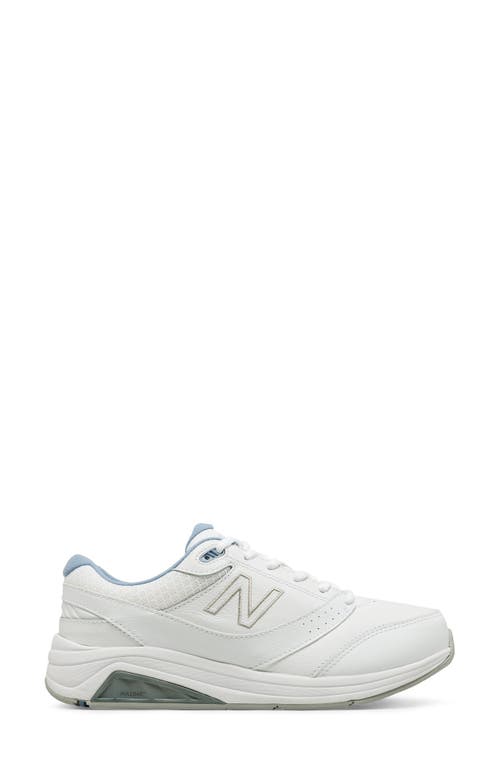 New Balance 813 Womens Leather Comfort Walking Shoes In White/blue