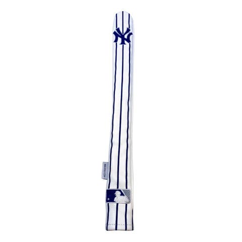 Los Angeles Dodgers Aqua-Lock Caddy Golf Towel