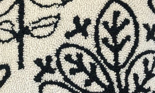 R16 Home Botanical Moonbeam Tile Throw Pillow In Cream